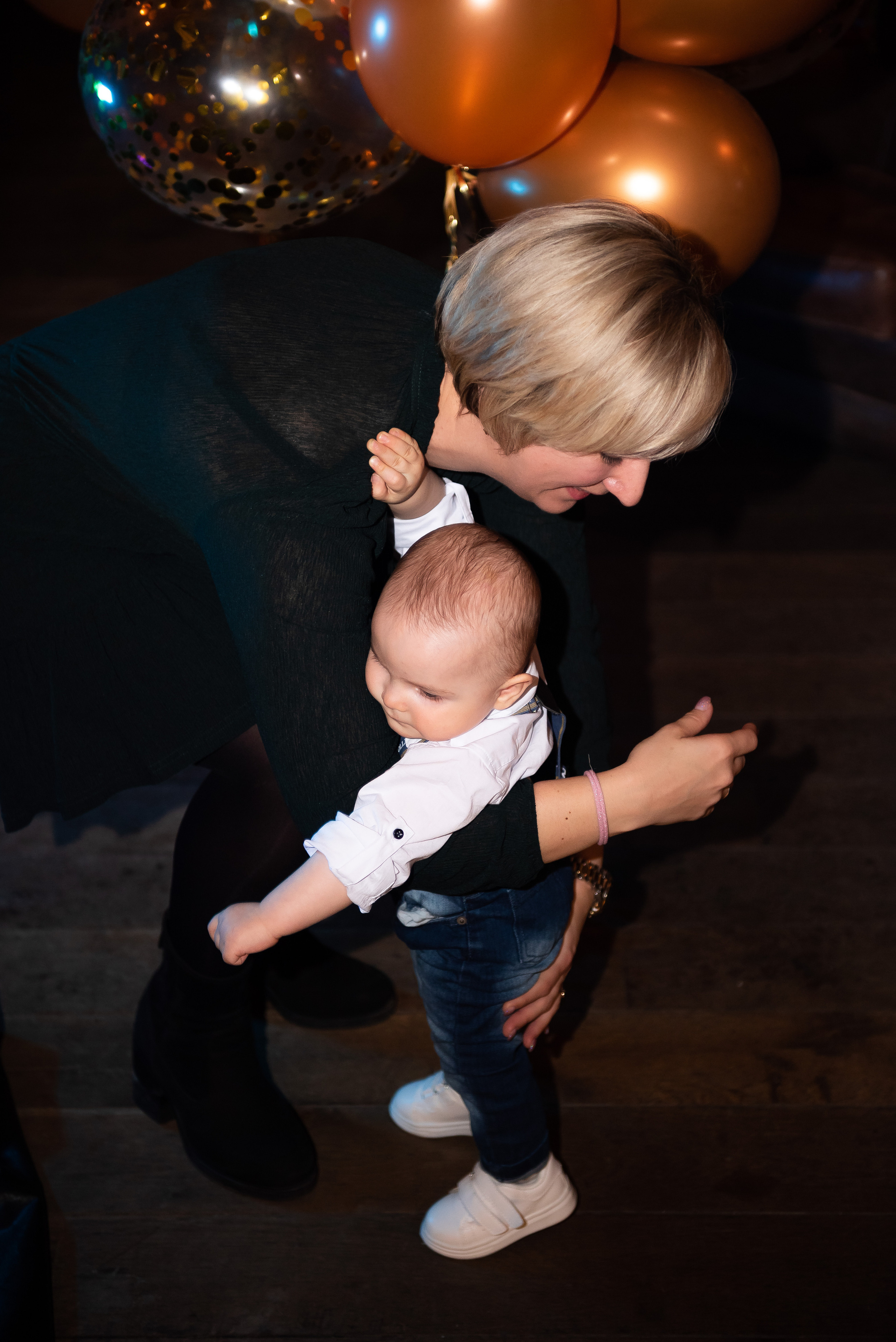 ДР Артёмки в ресторане. Репортажный фотограф в Москве Alena Sfotkaet