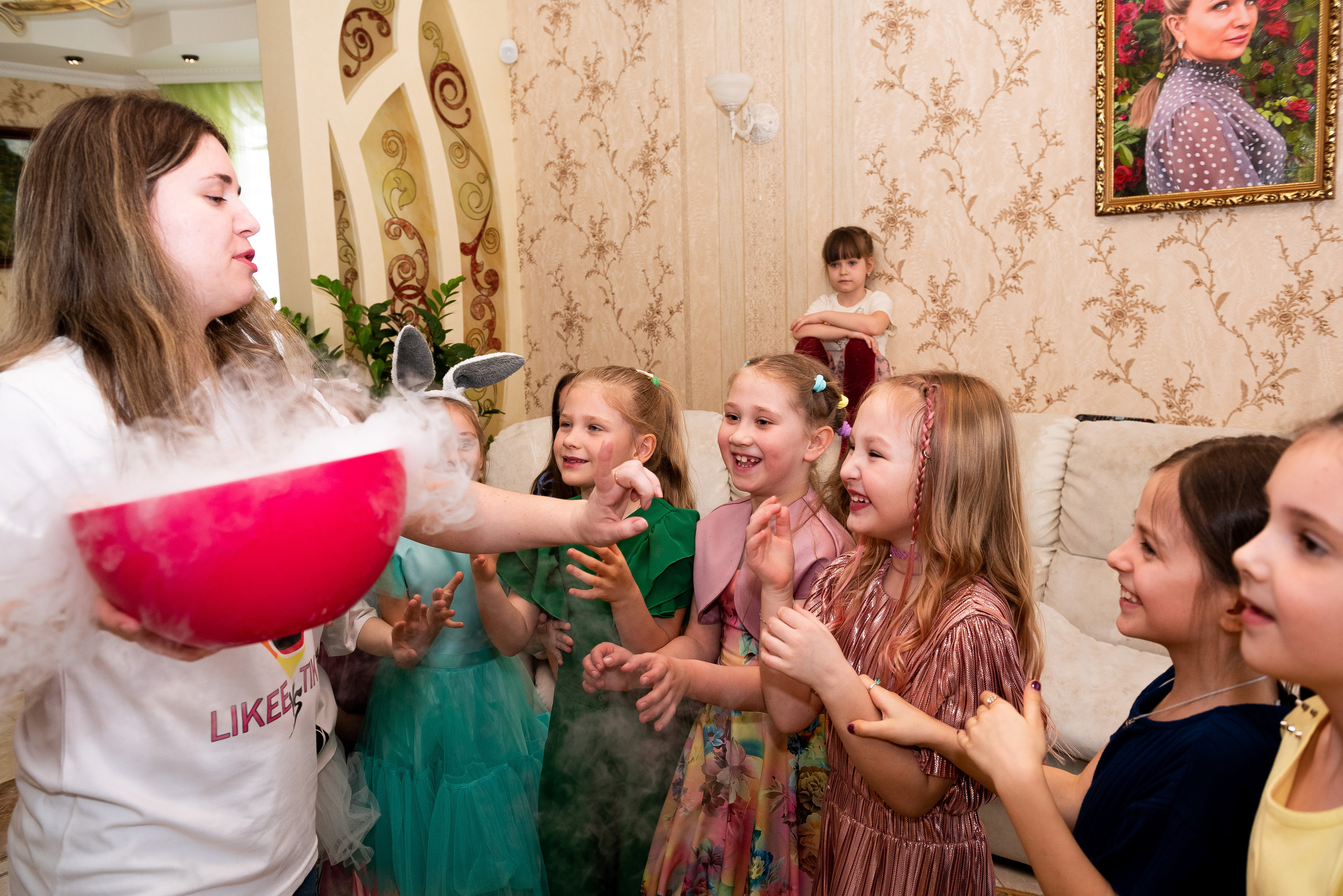 ДР Катюши дома. Репортажный фотограф в Москве Alena Sfotkaet