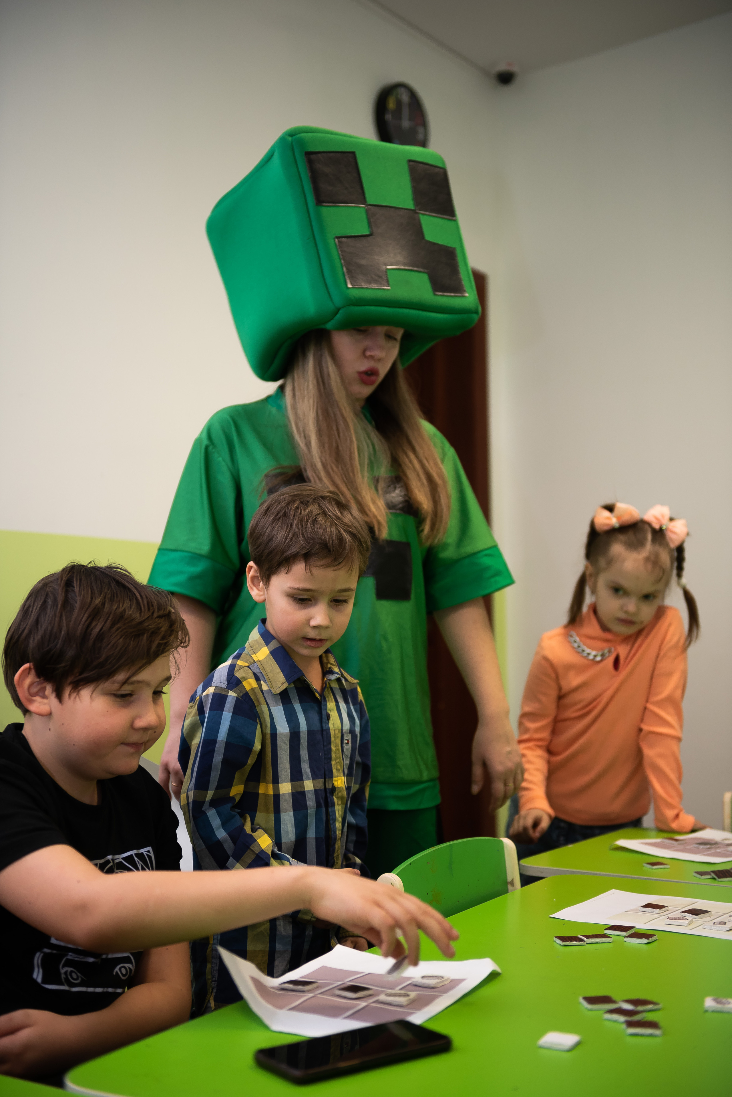 ДР Лёши в игровом центре. Репортажный фотограф в Москве Alena Sfotkaet