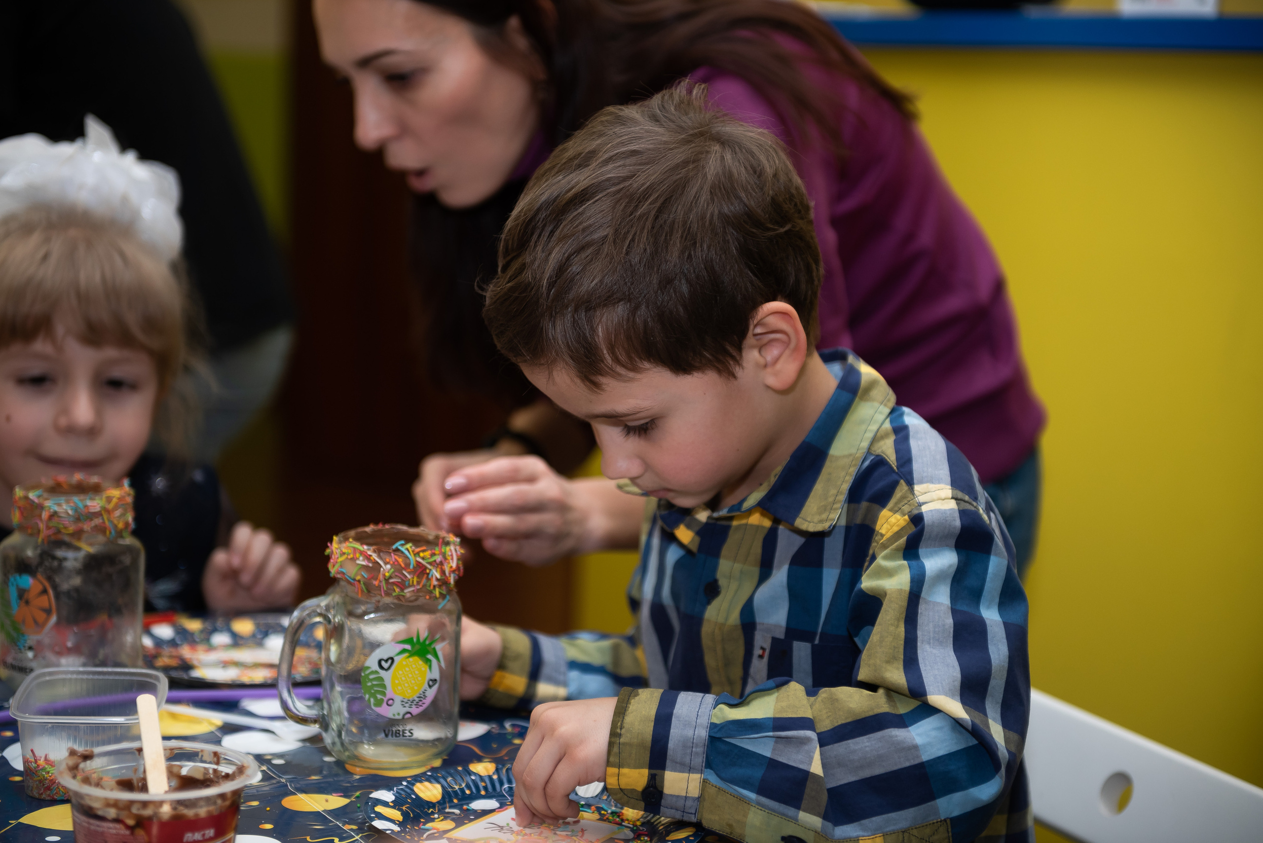 ДР Лёши в игровом центре. Репортажный фотограф в Москве Alena Sfotkaet
