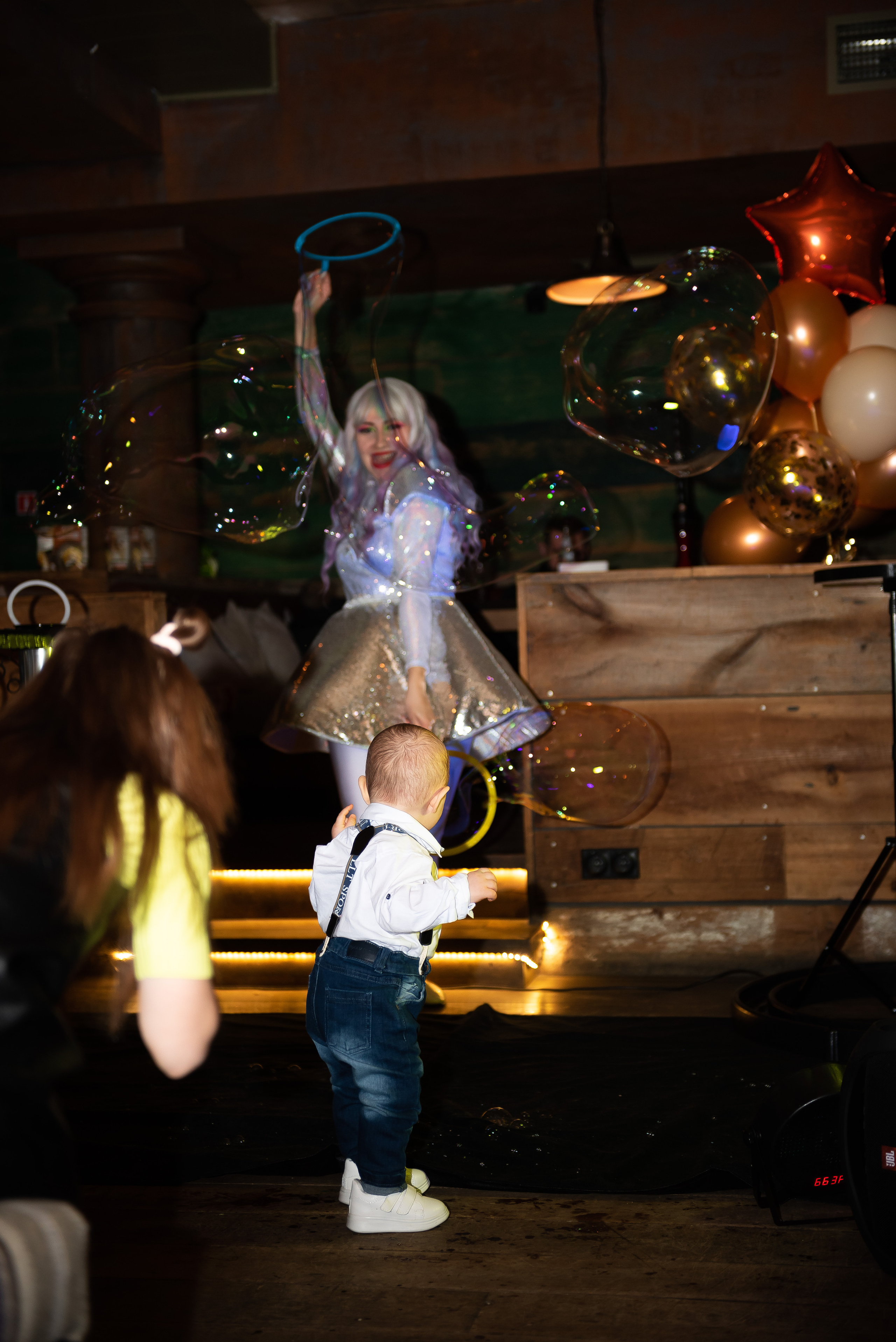 ДР Артёмки в ресторане. Репортажный фотограф в Москве Alena Sfotkaet