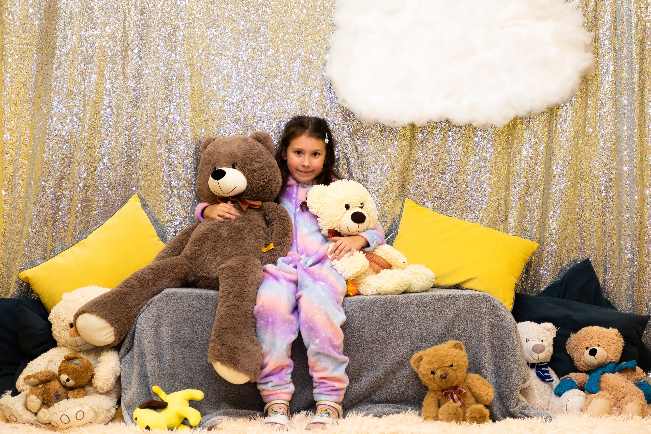 Пижамная вечеринка в игровом центре. Репортажный фотограф в Москве Alena Sfotkaet