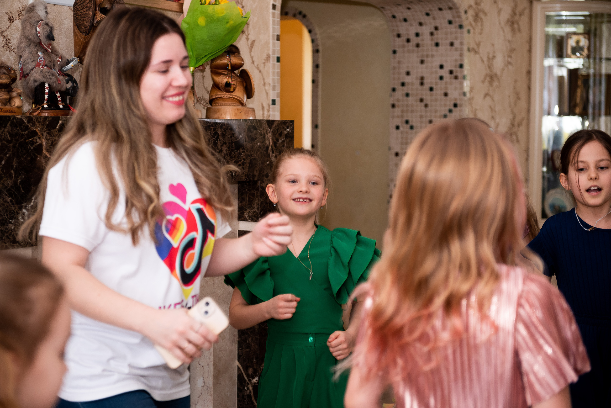 ДР Катюши дома. Репортажный фотограф в Москве Alena Sfotkaet