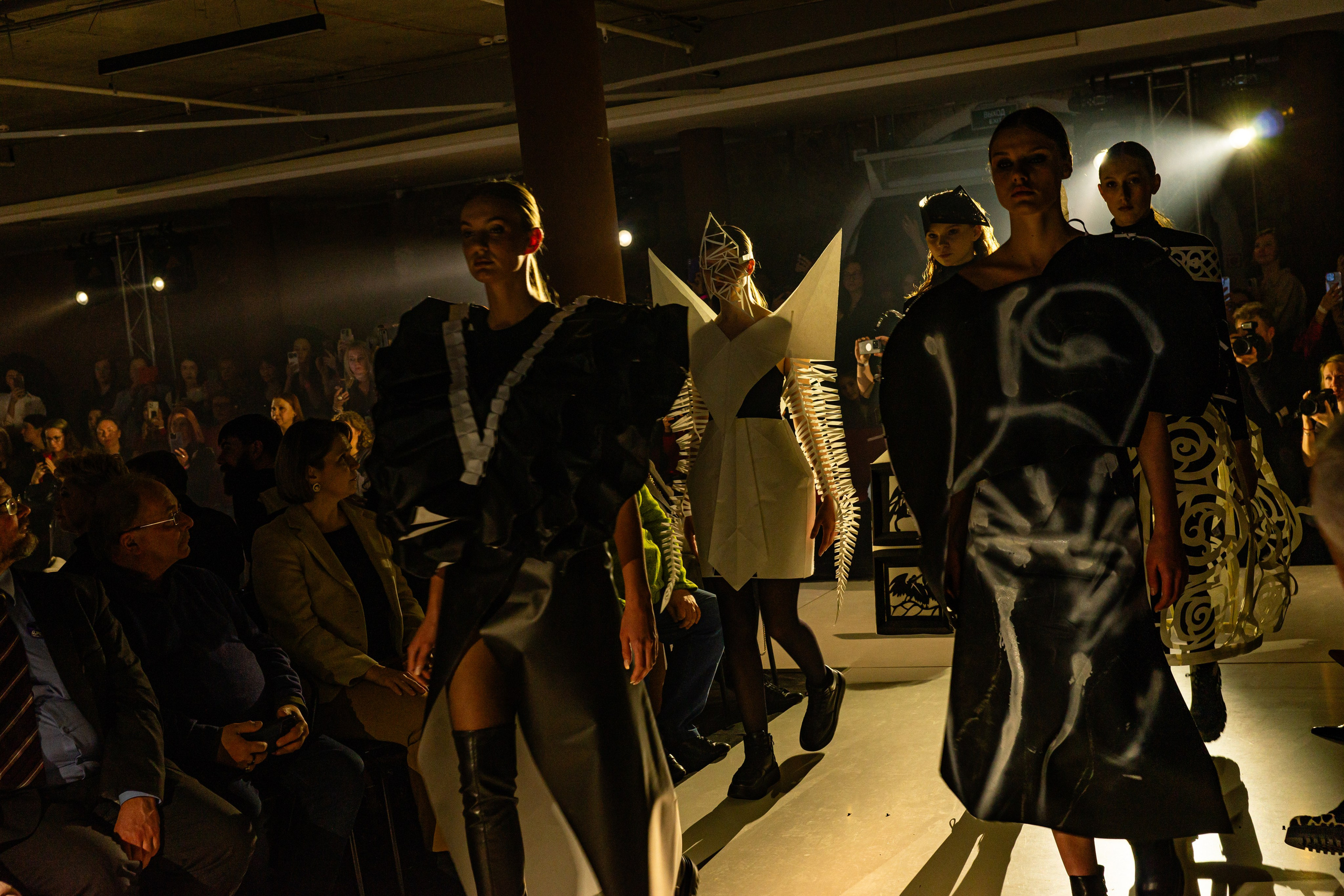 Fashion-фотография, fashion photography Фэшн-фотография. фотосъёмка мероприятия. Фоторепортаж. Автор фотограф: Додров. Ph: dodrov. Снимки для публикации в СМИ