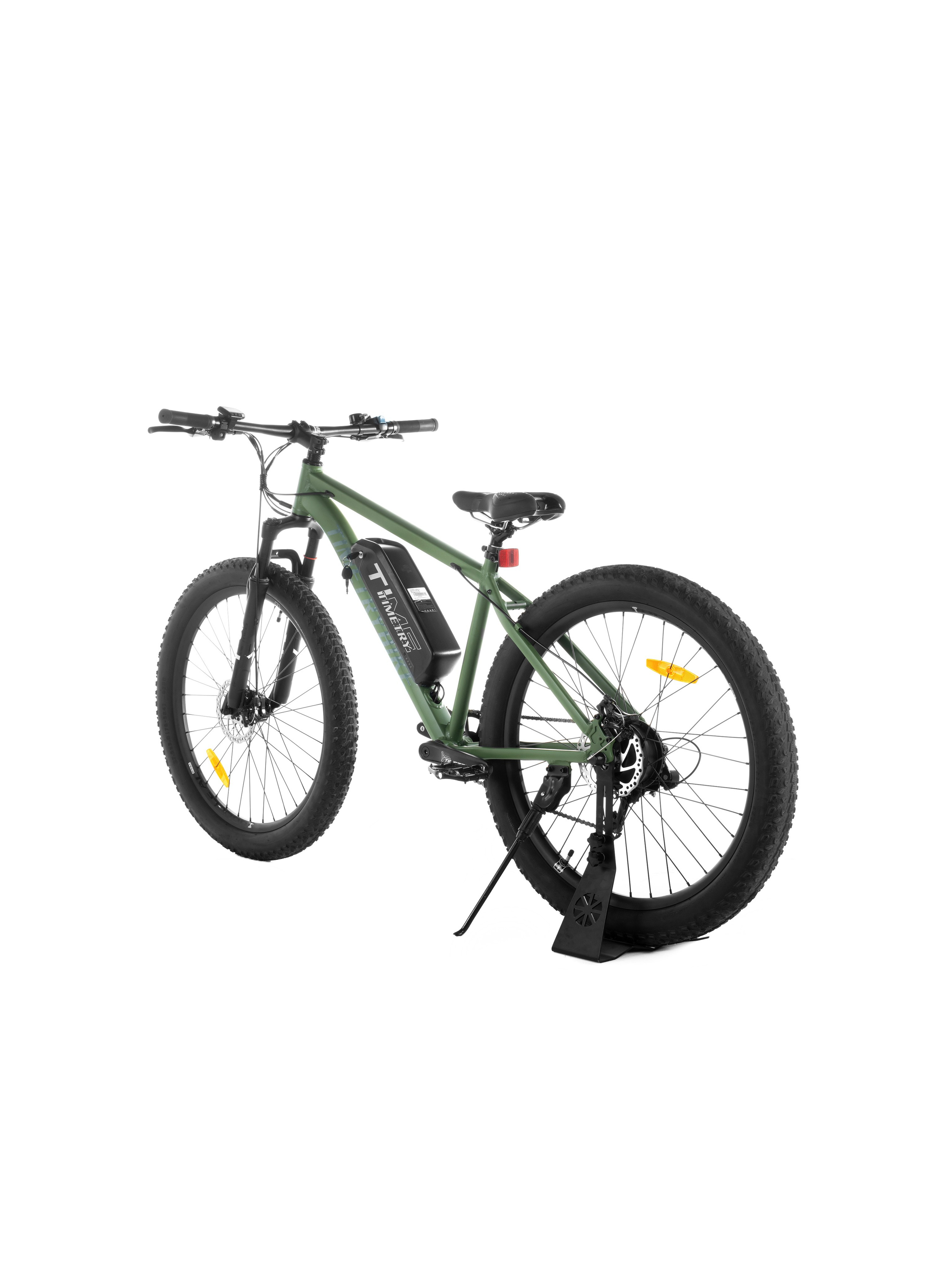 На белом фоне. Предметный и фуд фотограф в г. Белгород