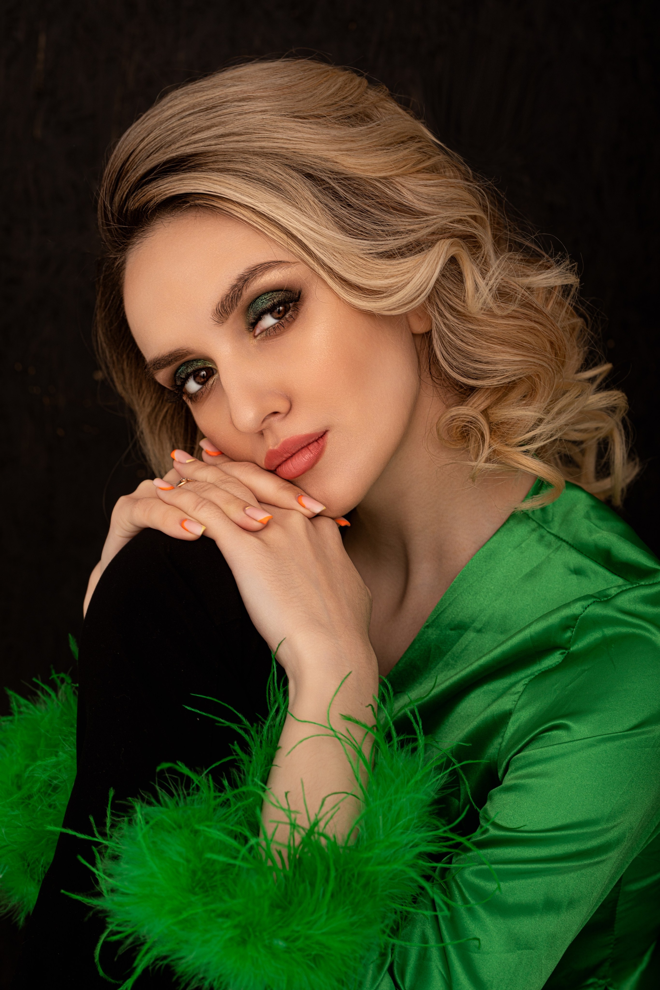 Фотосет с Евгенией в студии на циклораме в формате для «себя»