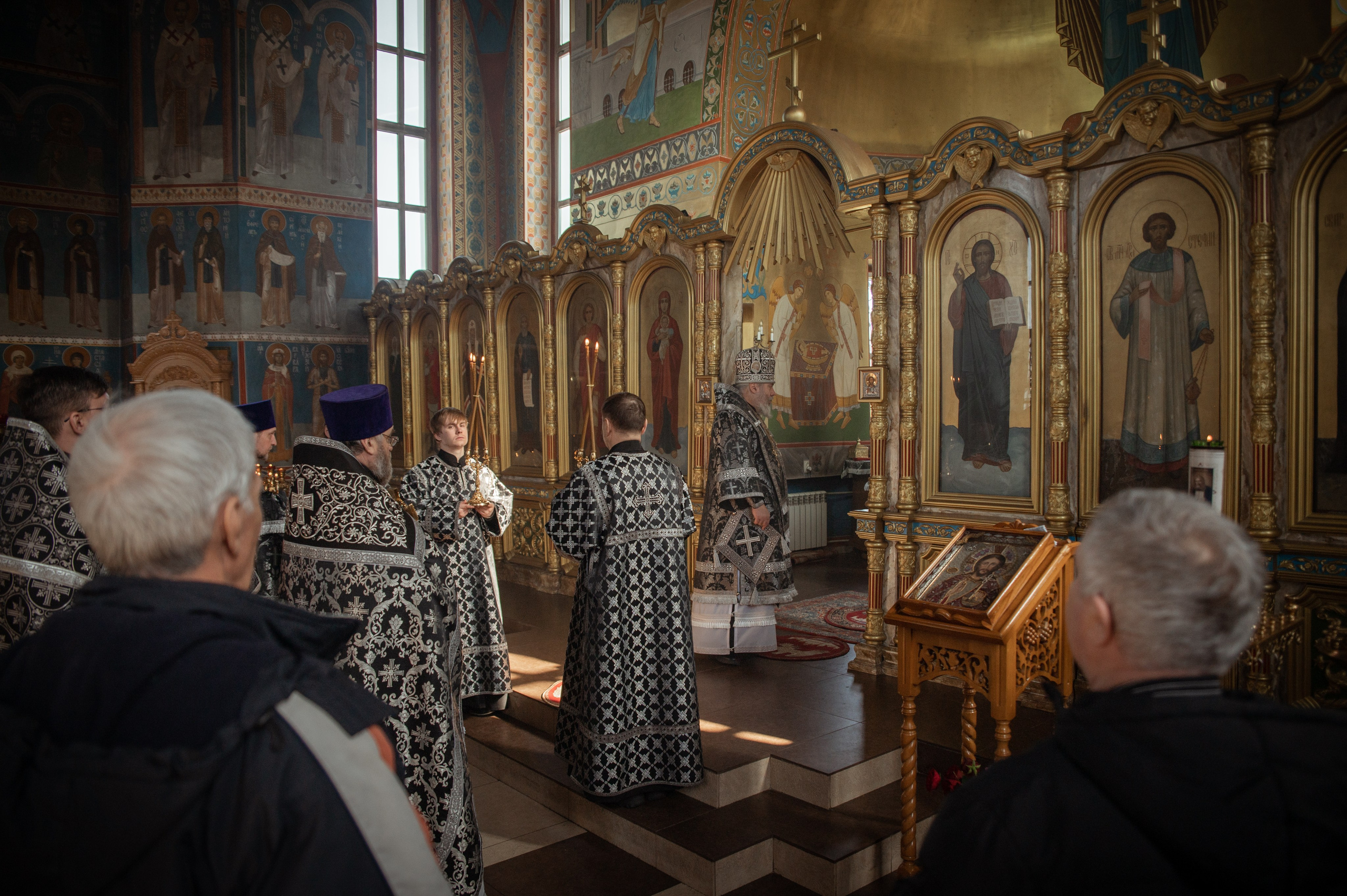 Преждеосвящение Даров. Храм Серафима Саровского. Церковный, семейный и репортажный фотограф Волгоград, Волжский