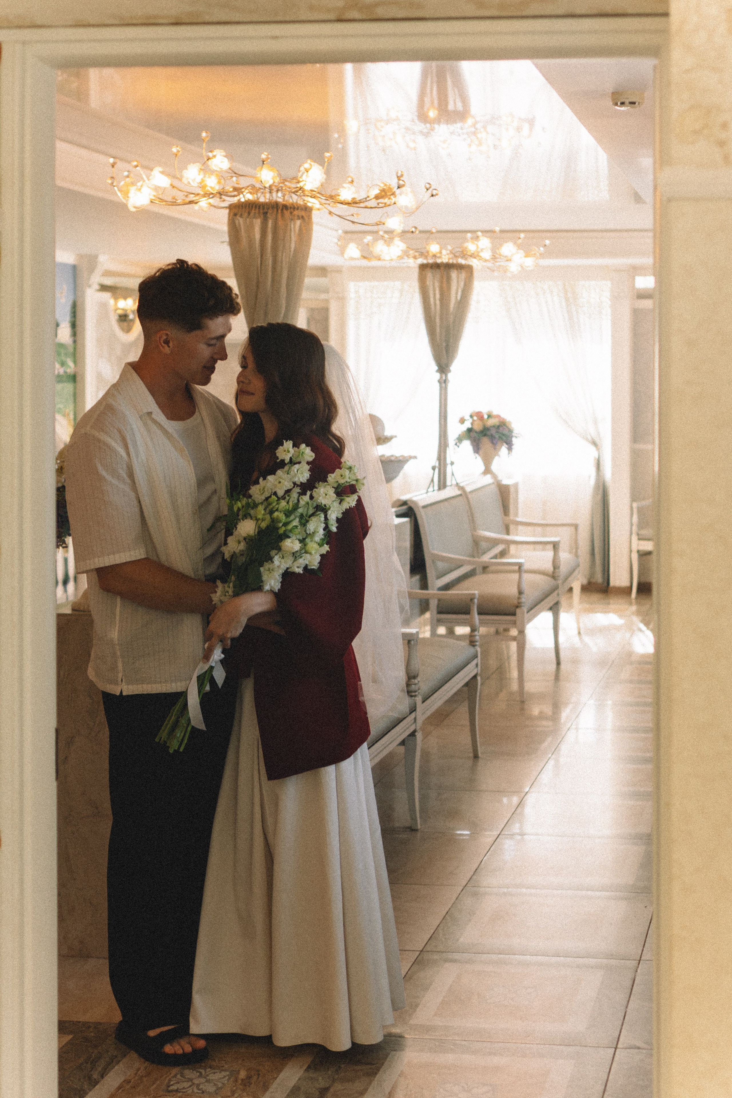 СВАДЕБНАЯ СЬЕМКА В ПЕТЕРГОФЕ И СЬЕМКА РЕПОРТАЖА В ЗАГСЕ ПЕТЕРГОФА. Профессиональный фотограф, Санкт-Петербург — Виктория Богомолова