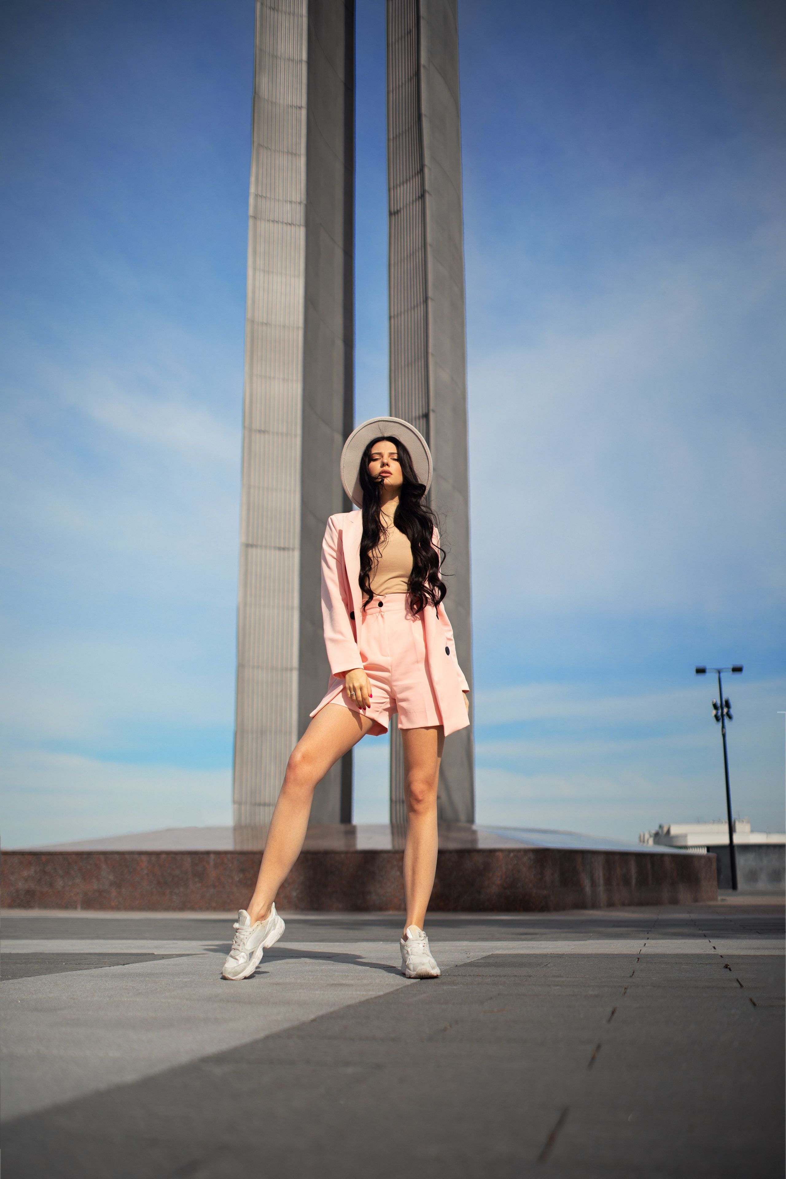 Фотосет с Кристиной в студии на циклораме и на улице города в формате для «себя»