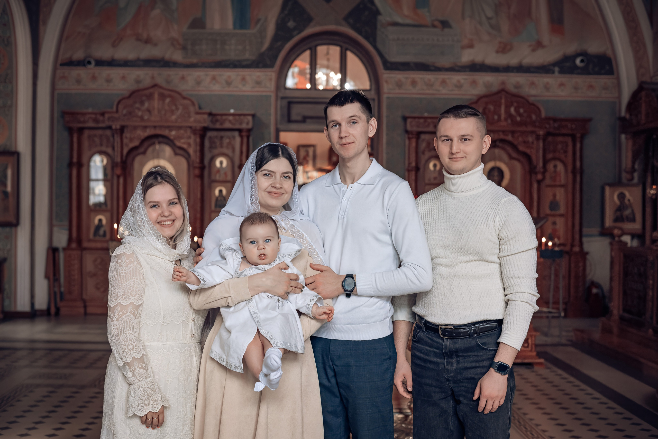 Крещение Ярослава в Храме Иоанна Предтечи. Фотографы крещения/венчания  Красноярск Татьяна и Вячеслав Переваловы