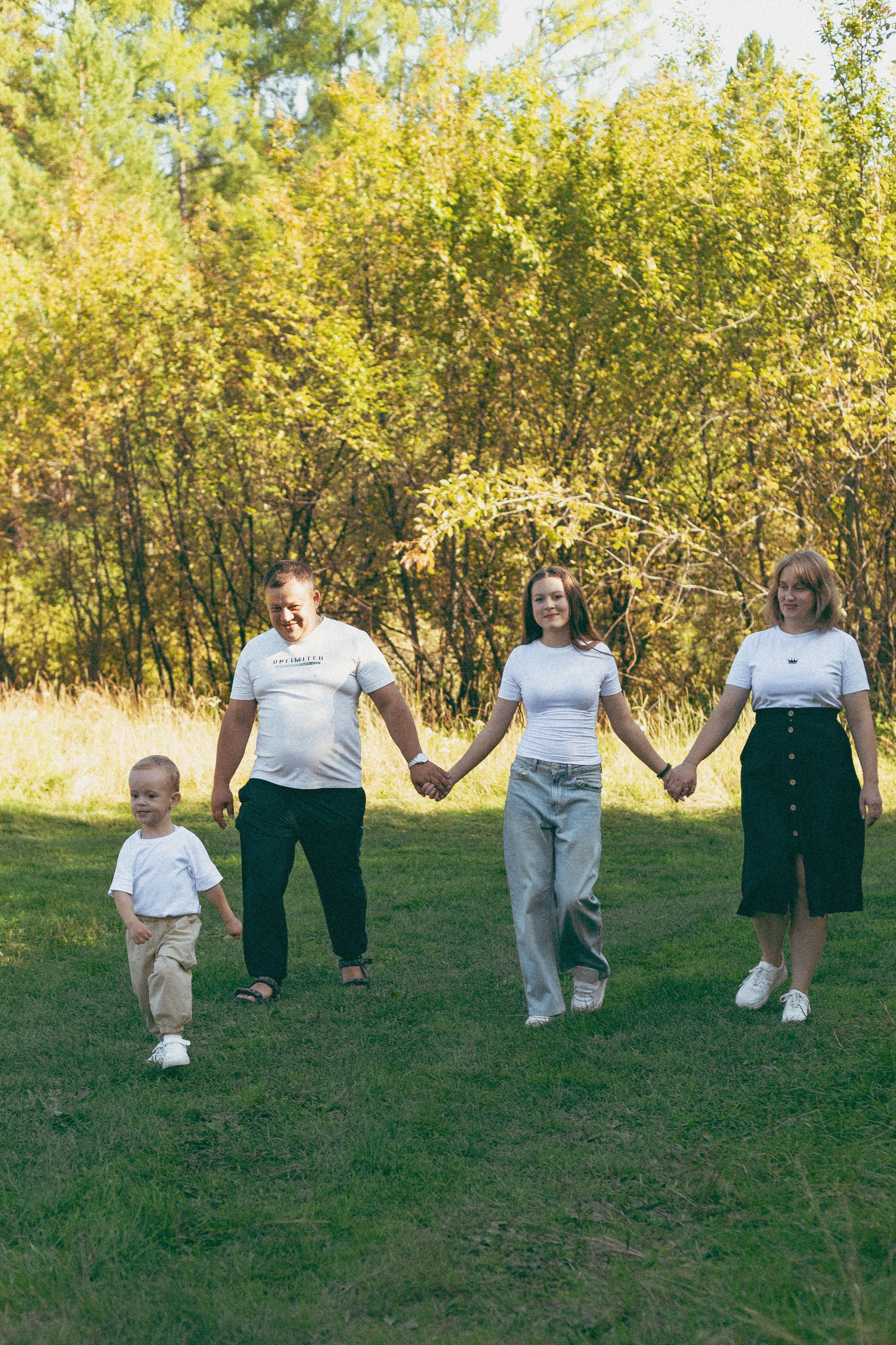 Семейная фотосессия на природе в Ангарске. Фотограф Ангарск Александра Зарубина