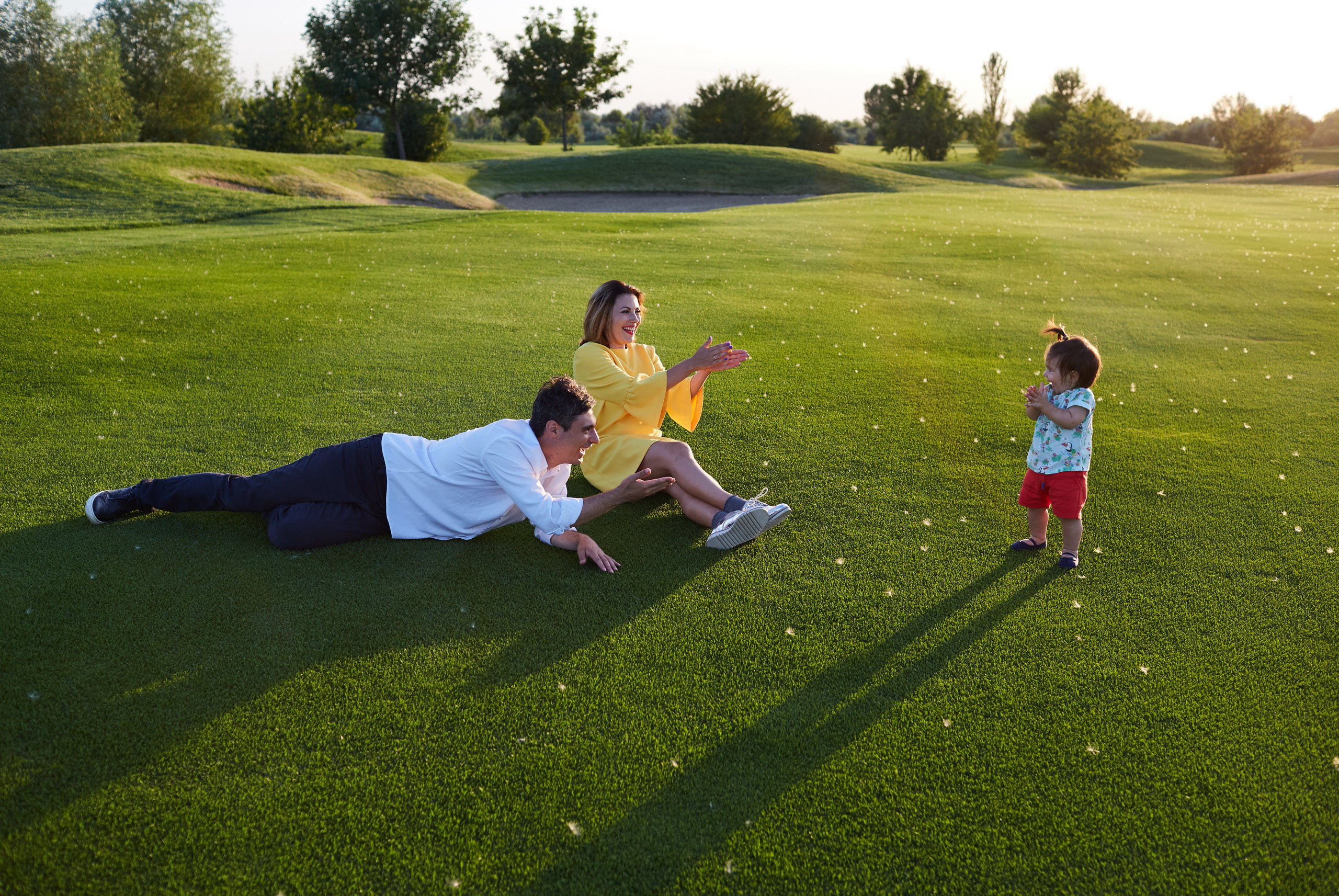 Вадим и его семья. Прогулка по гольф-клубу. Профессиональный фотограф в Ростове-на-Дону Станислав Бурдон