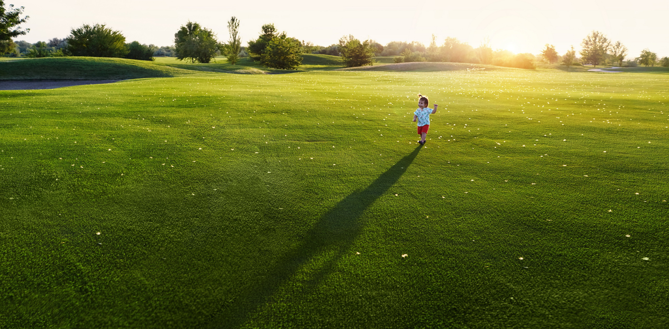 Вадим и его семья. Прогулка по гольф-клубу. Профессиональный фотограф в Ростове-на-Дону Станислав Бурдон