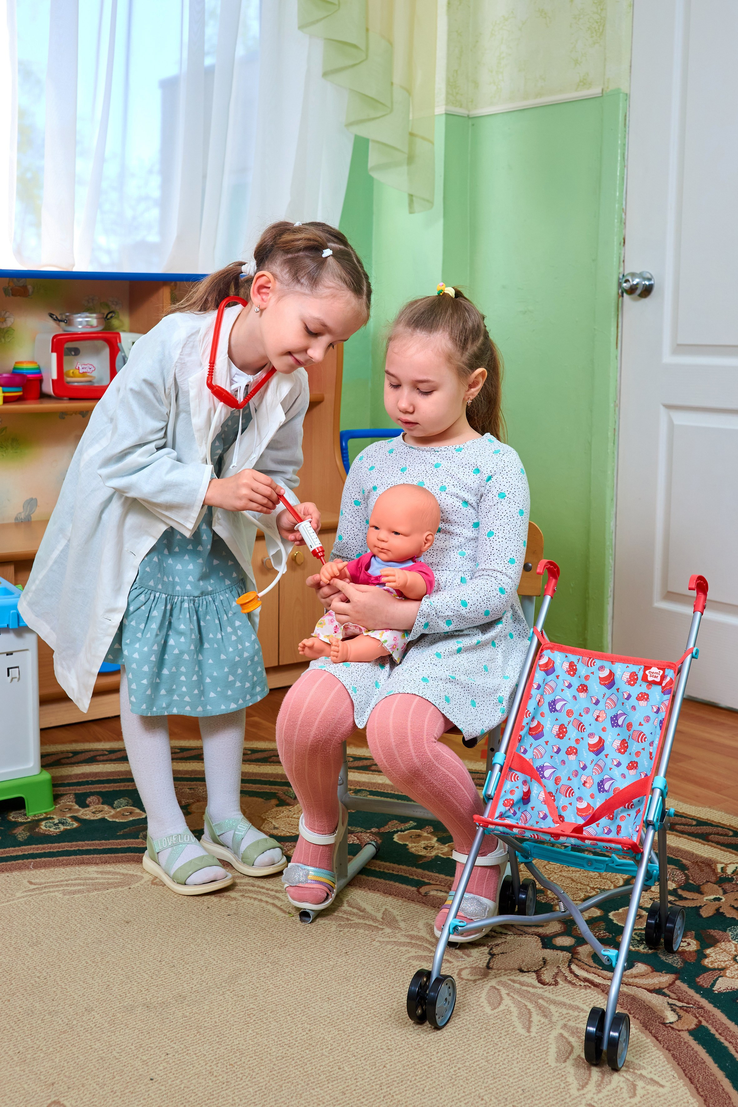 Игры и занятия в группе. Childrenfoto.ru