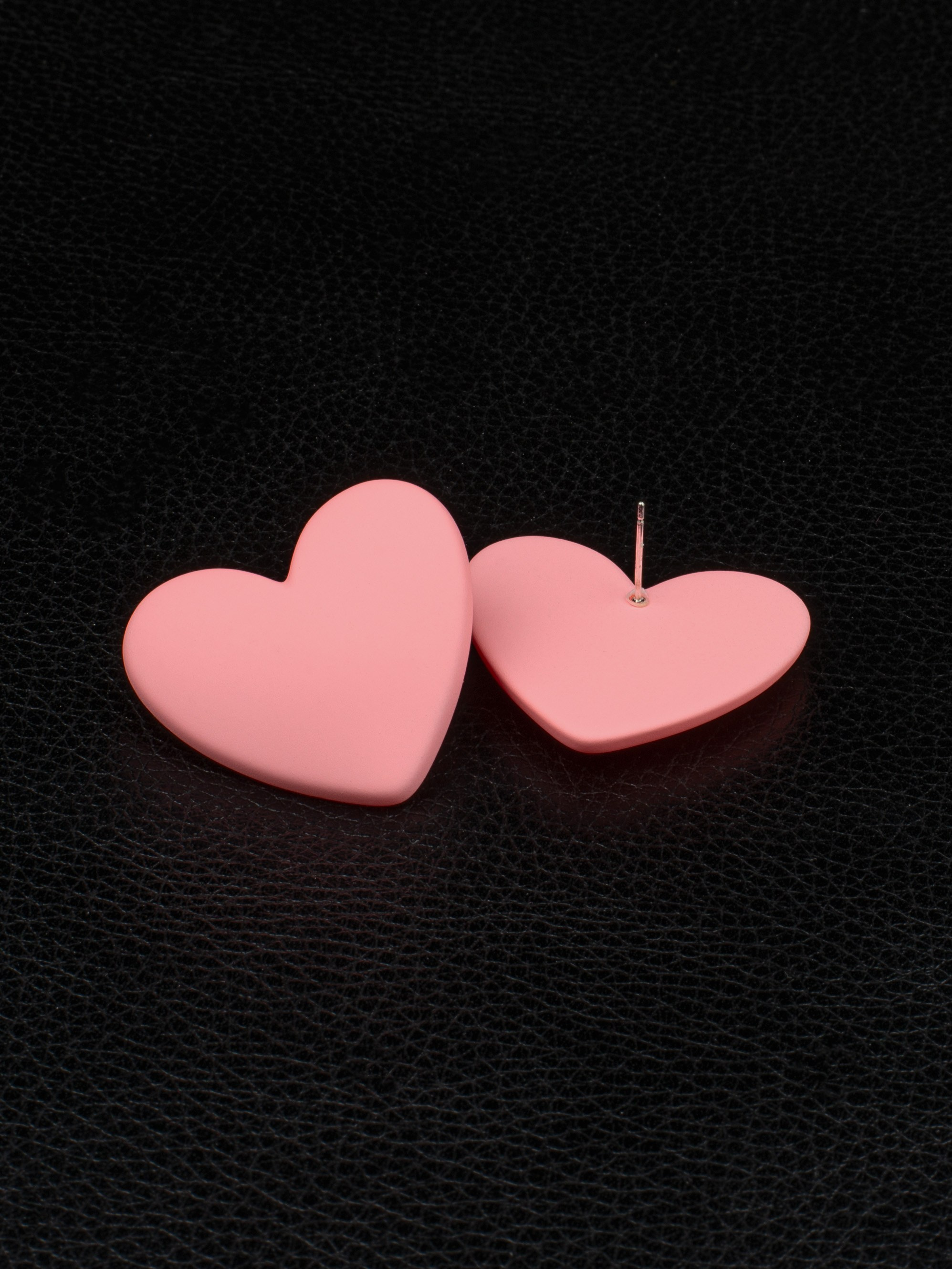 Серьги (сердечки). MaraClub Foto предметное фото для сайта и маркетплейсов в Москве и области