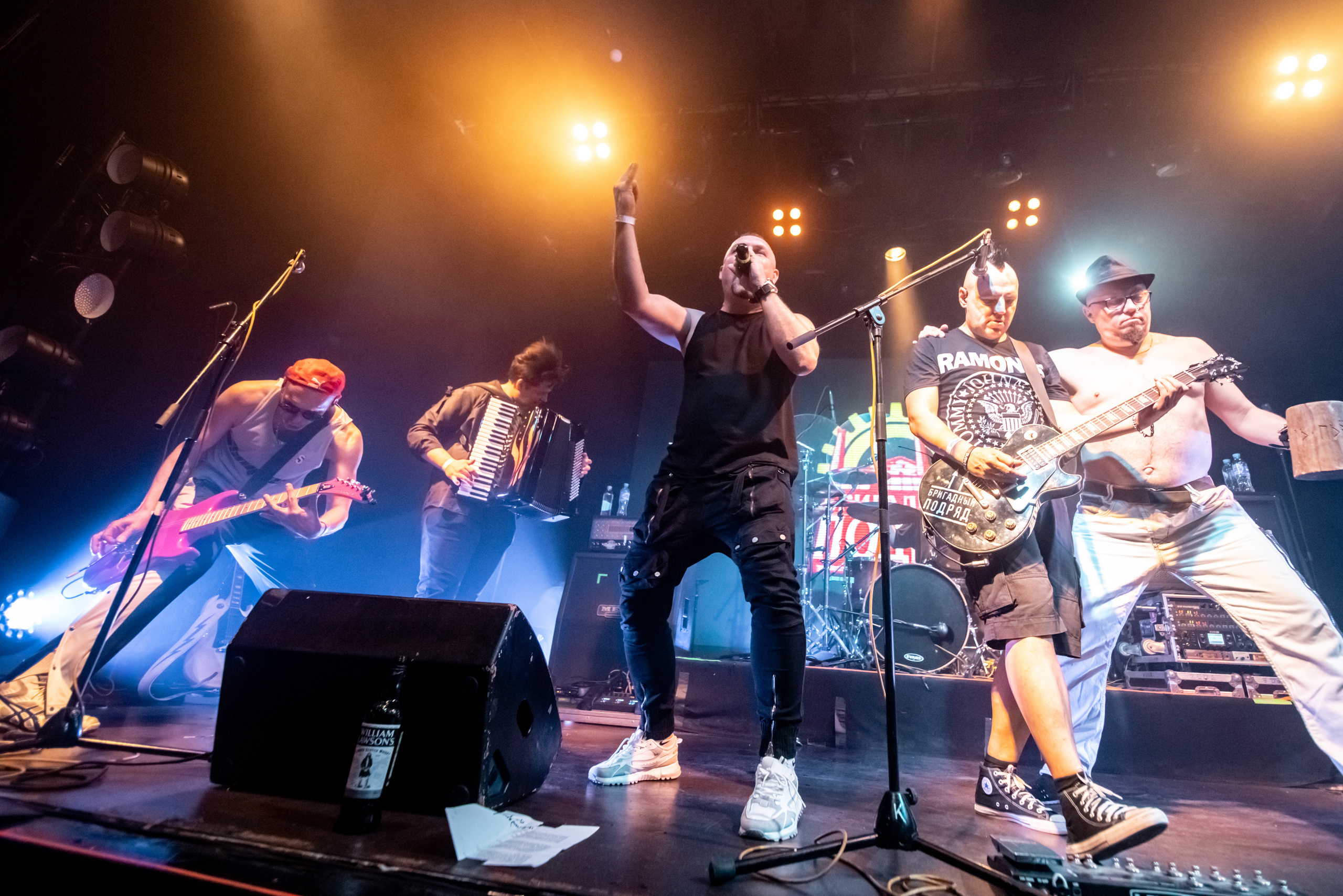 БРИГАДНЫЙ ПОДРЯД. Фотограф Елена Богачева (lenalena_na_na_na)