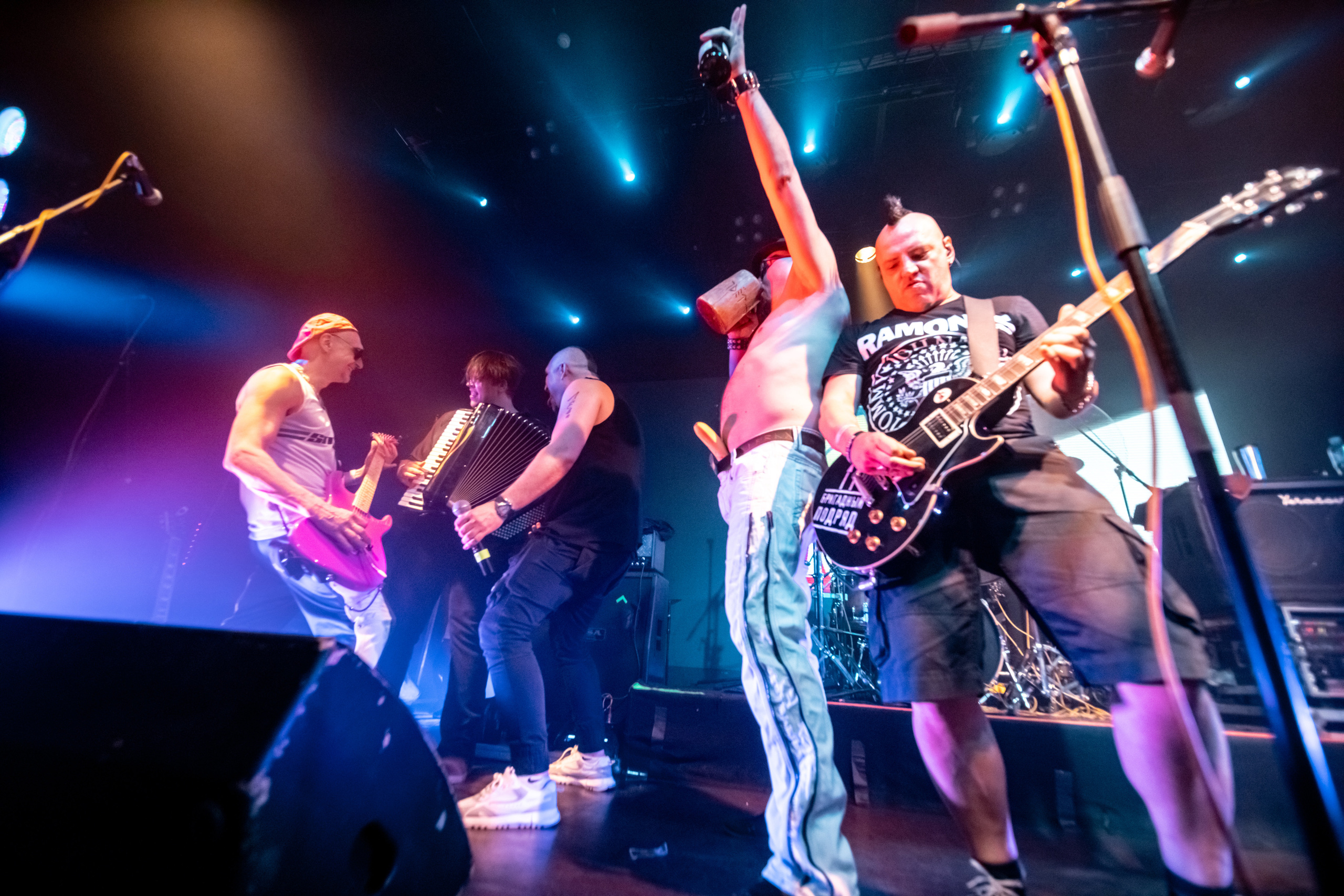 БРИГАДНЫЙ ПОДРЯД. Фотограф Елена Богачева (lenalena_na_na_na)