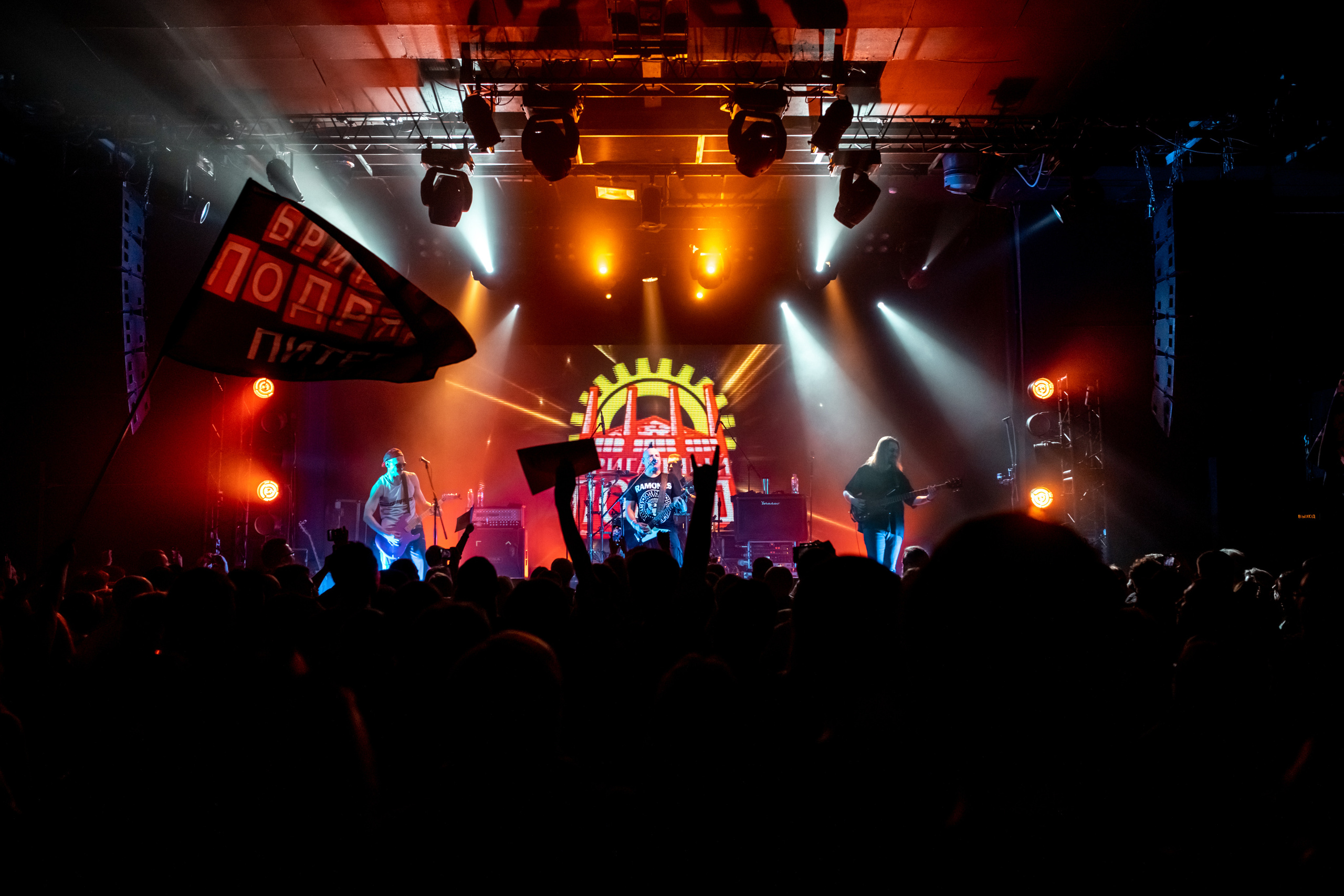 БРИГАДНЫЙ ПОДРЯД. Фотограф Елена Богачева (lenalena_na_na_na)