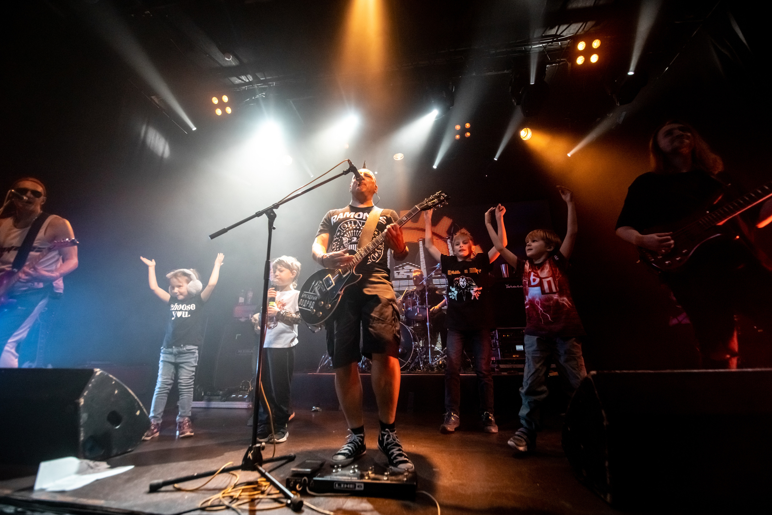 БРИГАДНЫЙ ПОДРЯД. Фотограф Елена Богачева (lenalena_na_na_na)