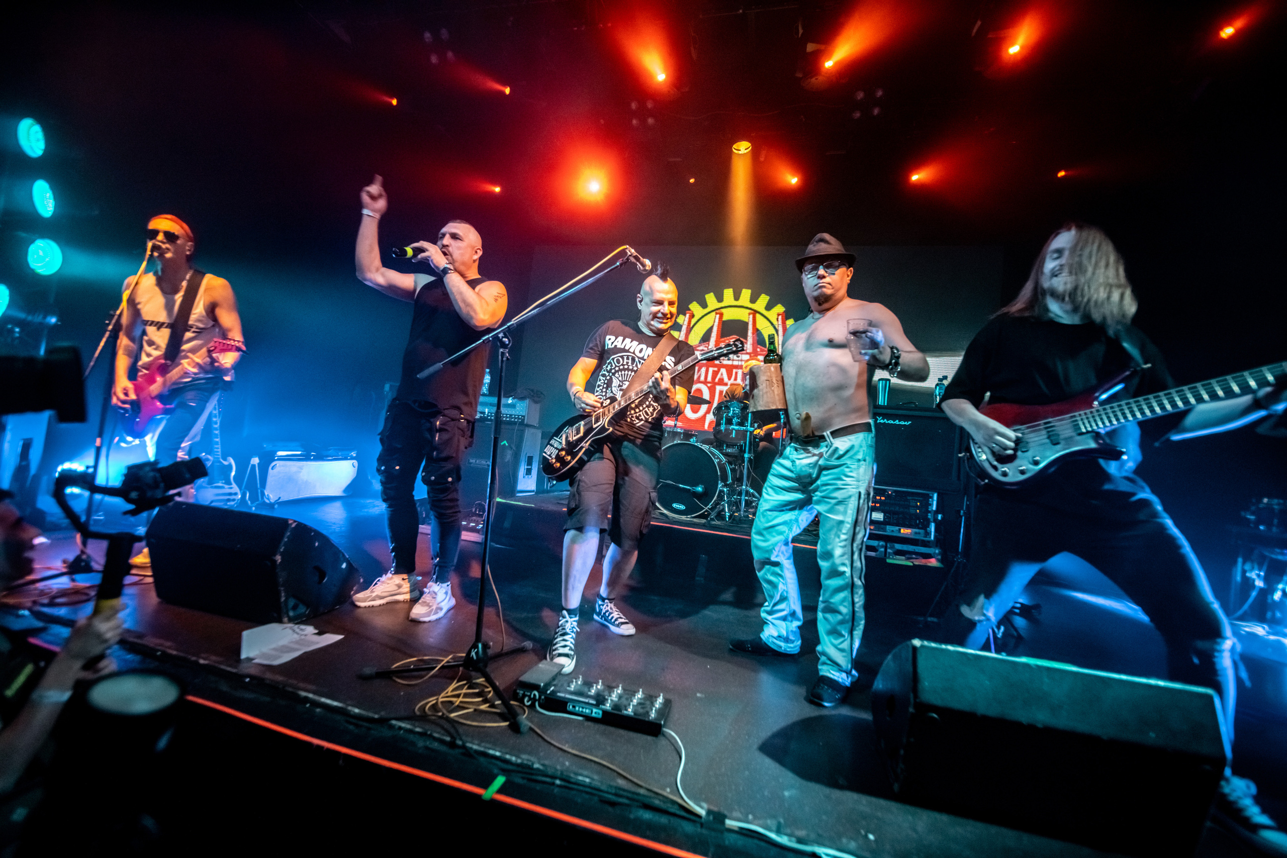 БРИГАДНЫЙ ПОДРЯД. Фотограф Елена Богачева (lenalena_na_na_na)