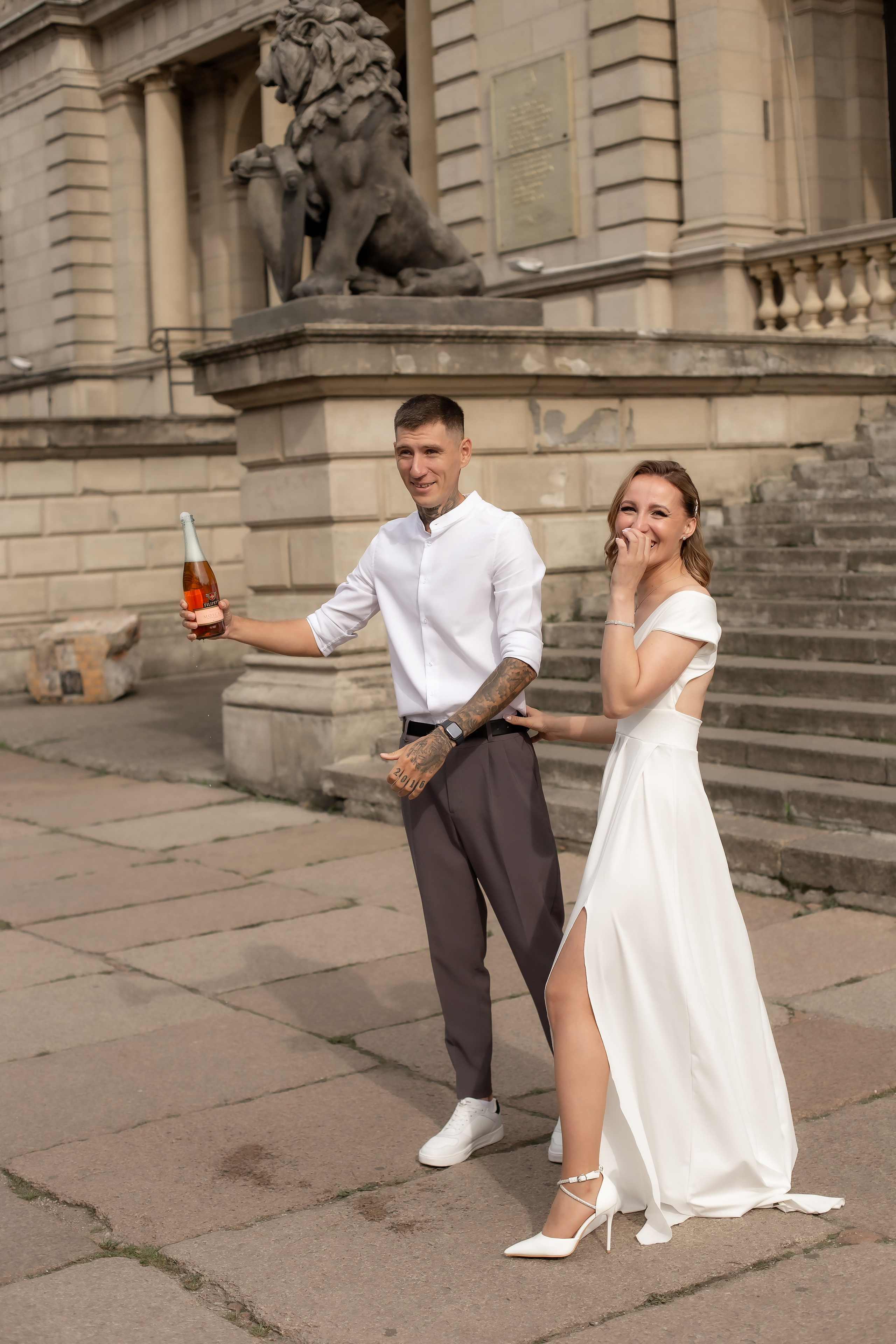 Саша и Вика. Биржевой сквер. Фотограф в Калининграде Решетникова Алина