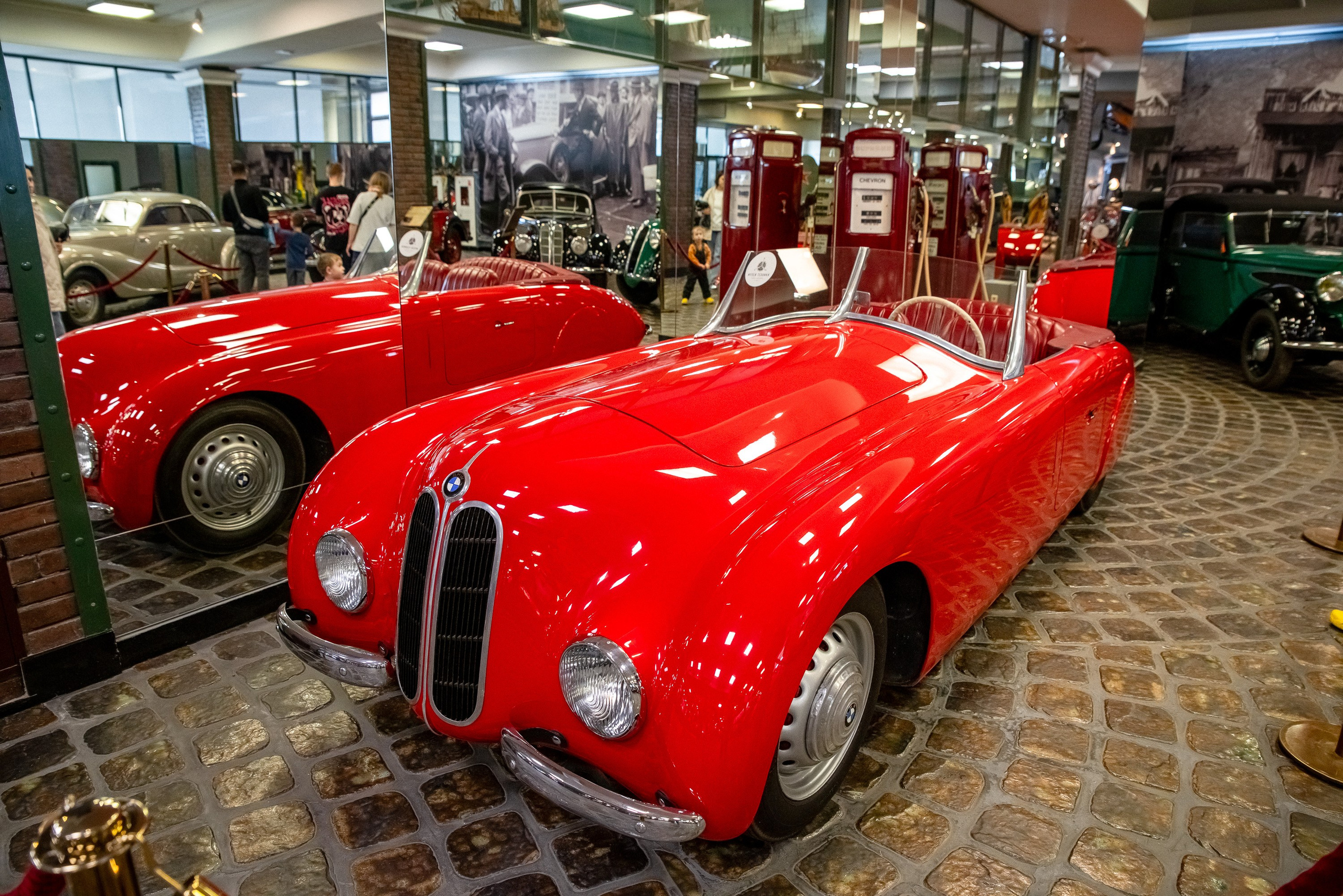 Музей техники ВАДИМА ЗАДОРОЖНОГО. Фотограф Алексей Ка…