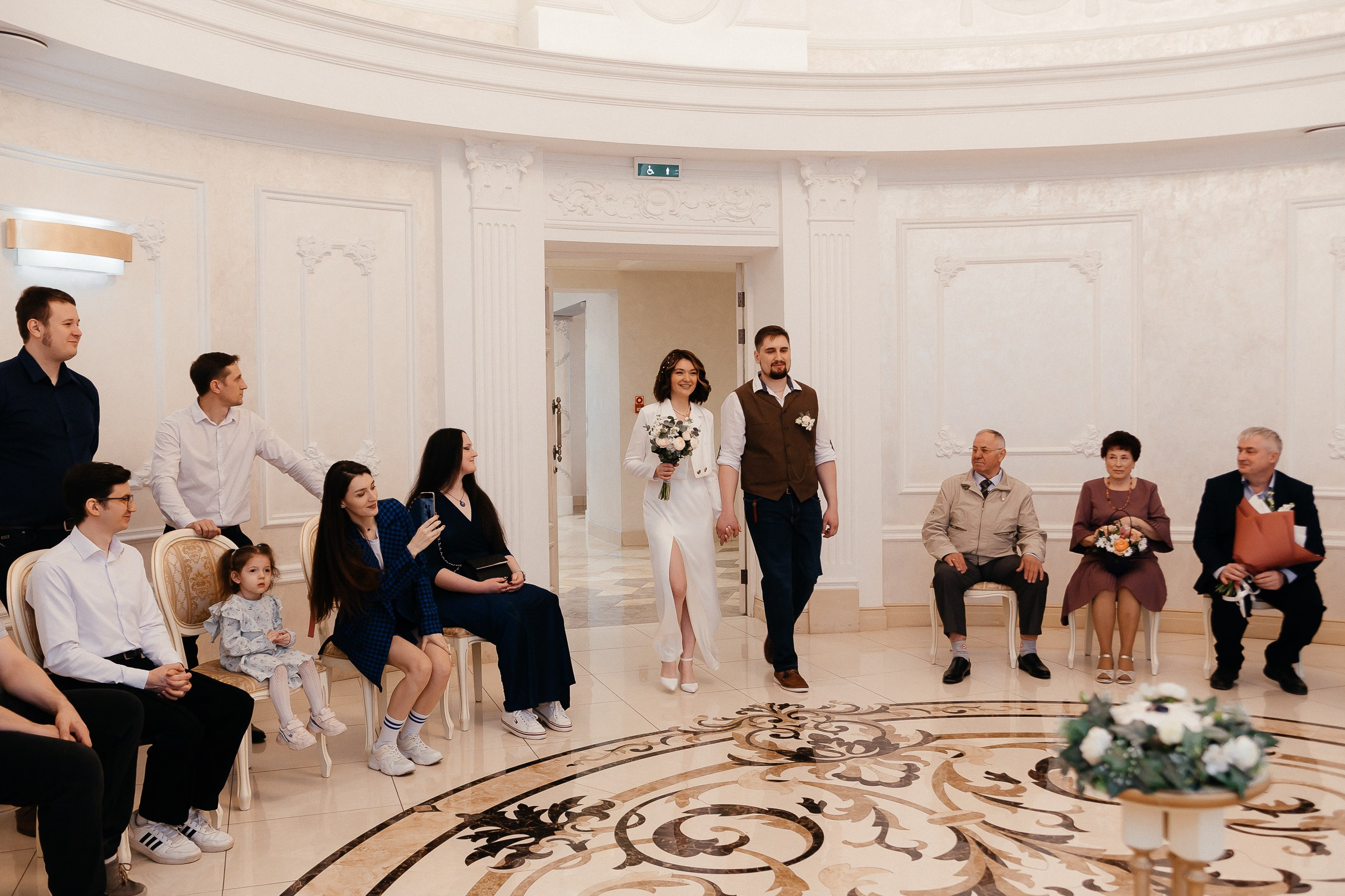 04.05.2024 Вячеслав & Лиана. Свадебный и семейный фотограф в Новосибирске Дарья Кель