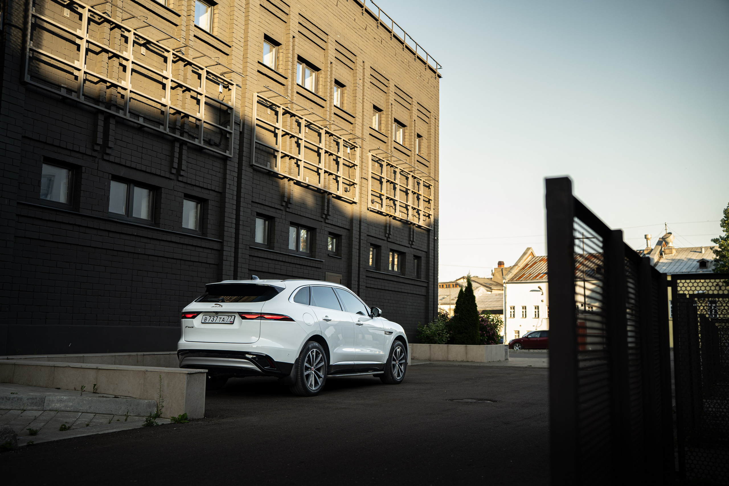 JAGUAR F-PACE. OZ Production