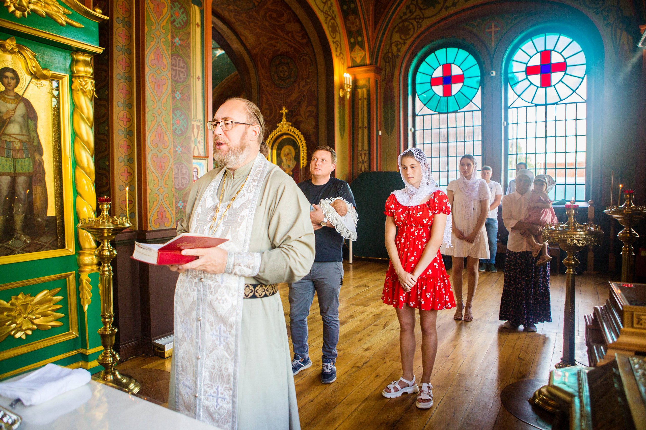 Крещение Надежды. Свято-Троицкий собор. Свадебный семейный и детский фотограф в Краснодаре Карина Федоровская