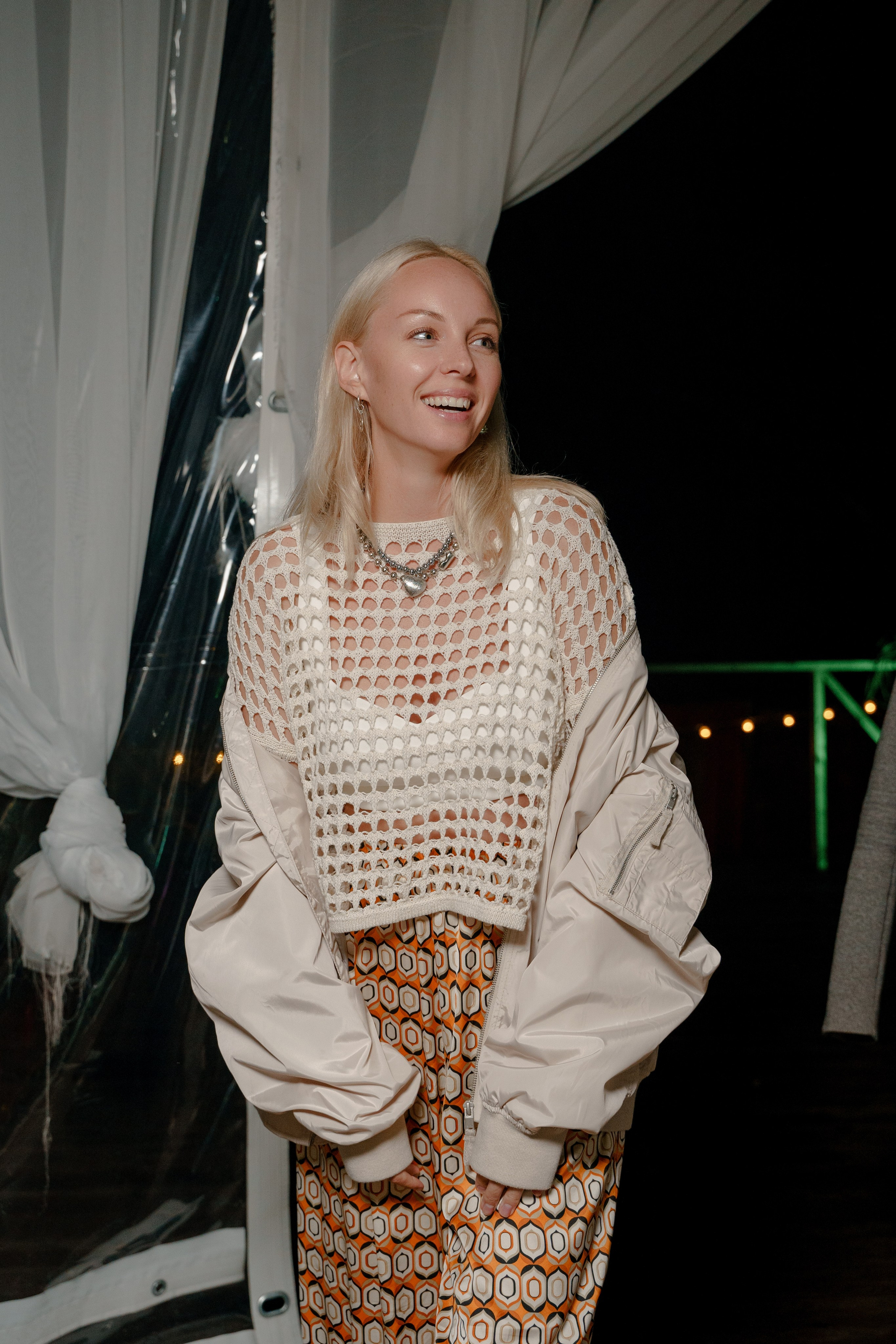 День рождения в шатре на водохранилище. Репортажный фотограф Москва Сергей Дружинин