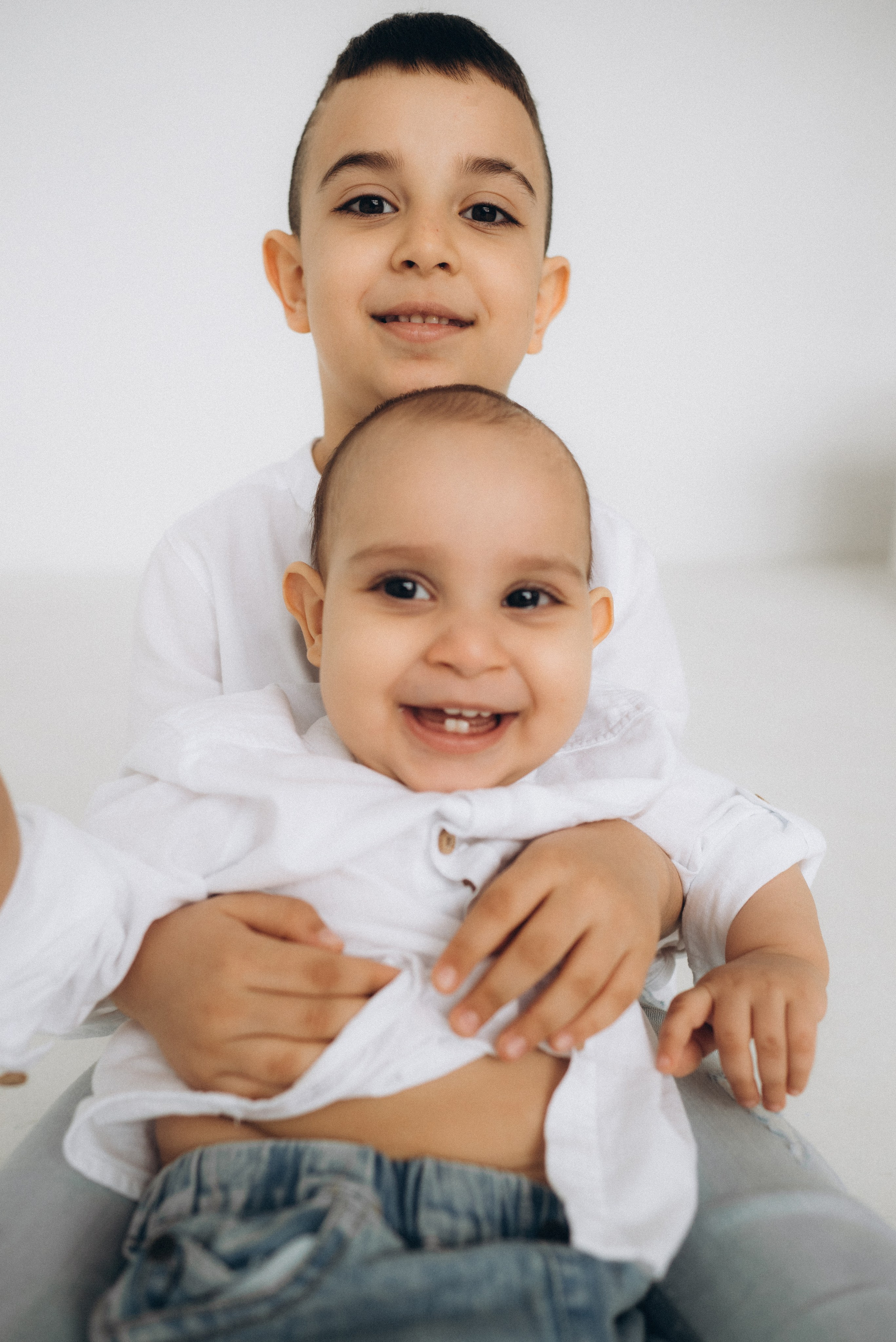 Мнацакан, Сюзанна, Рафаэль и Микаэль. Суханова Регина Фотограф Сергиев Посад