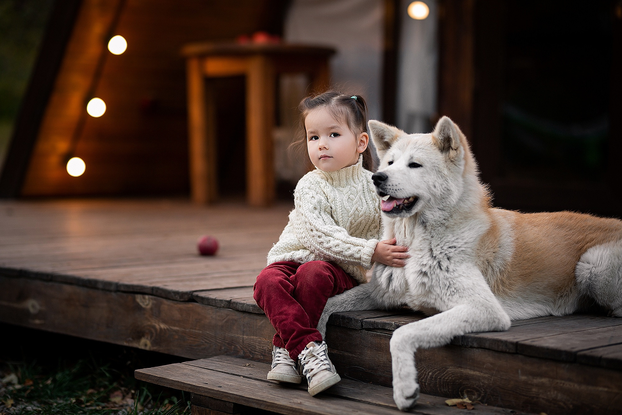 С другом. Отбасылық фотограф Алена Шаталова