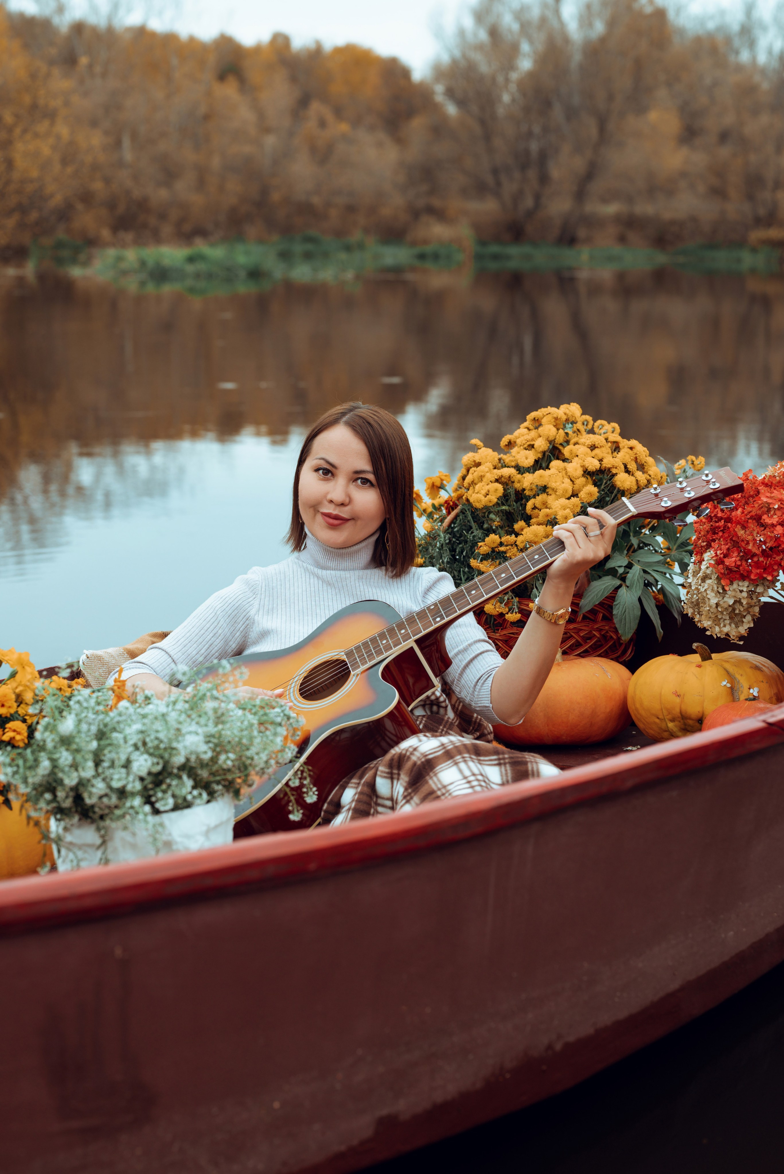 Фотопроект с осенней лодкой. Фотограф в городе Салават