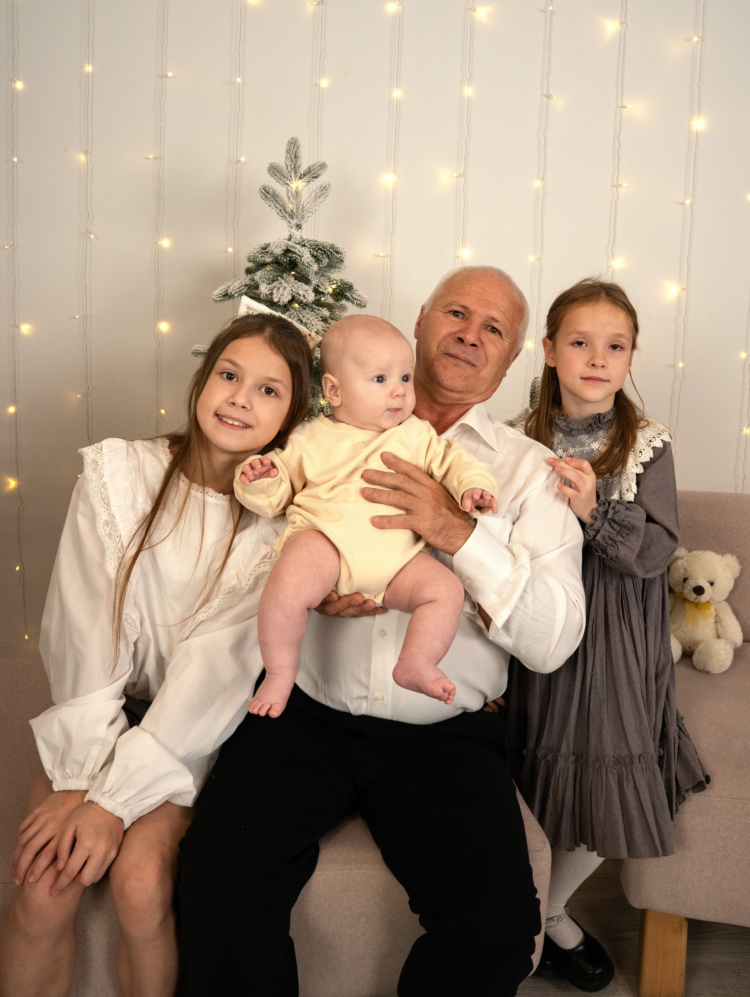 Семья Юли. Студийный и портретный фотограф в САНКТ-ПЕТЕРБУРГЕИрина Махаон