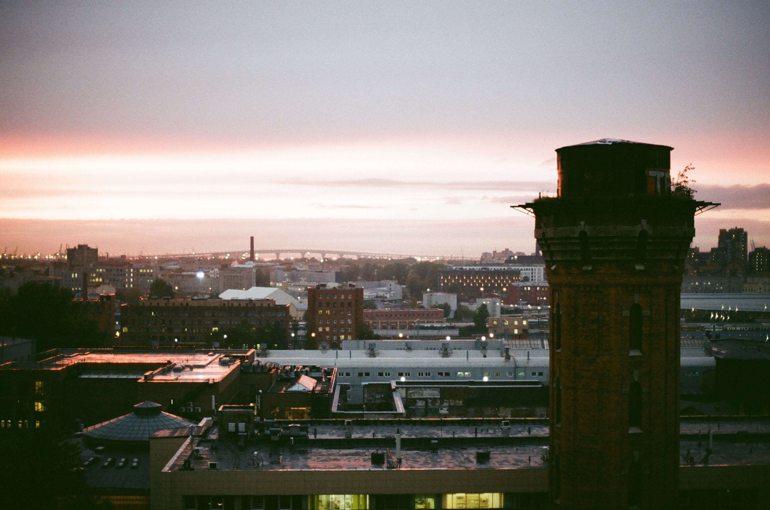 Rain and autumn in SPB. Андрей Цветков — репортажный, свадебный и портретный фотограф в Санкт-Петербурге