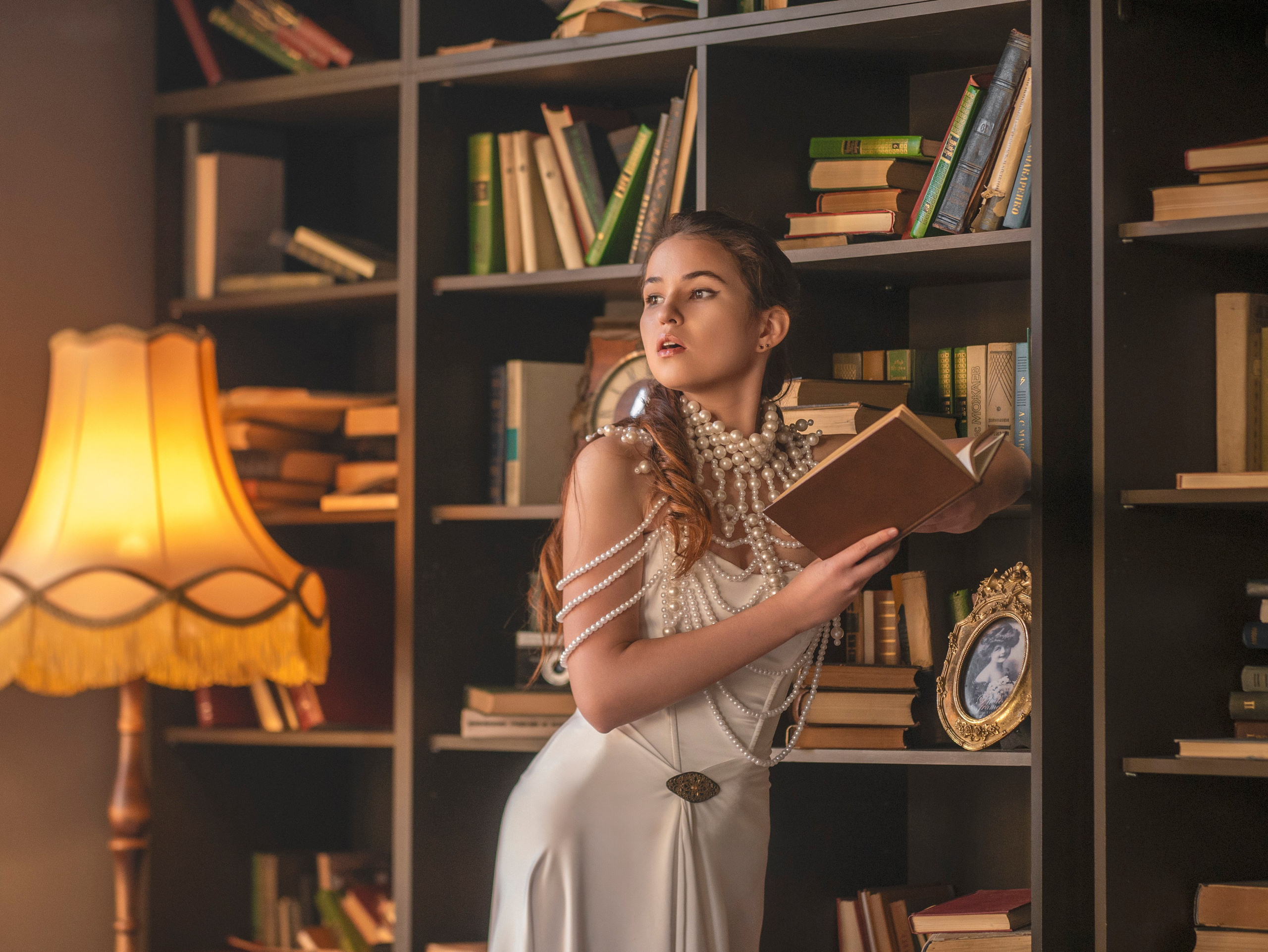 С свечами. Арт фотограф, женский фотограф Москва