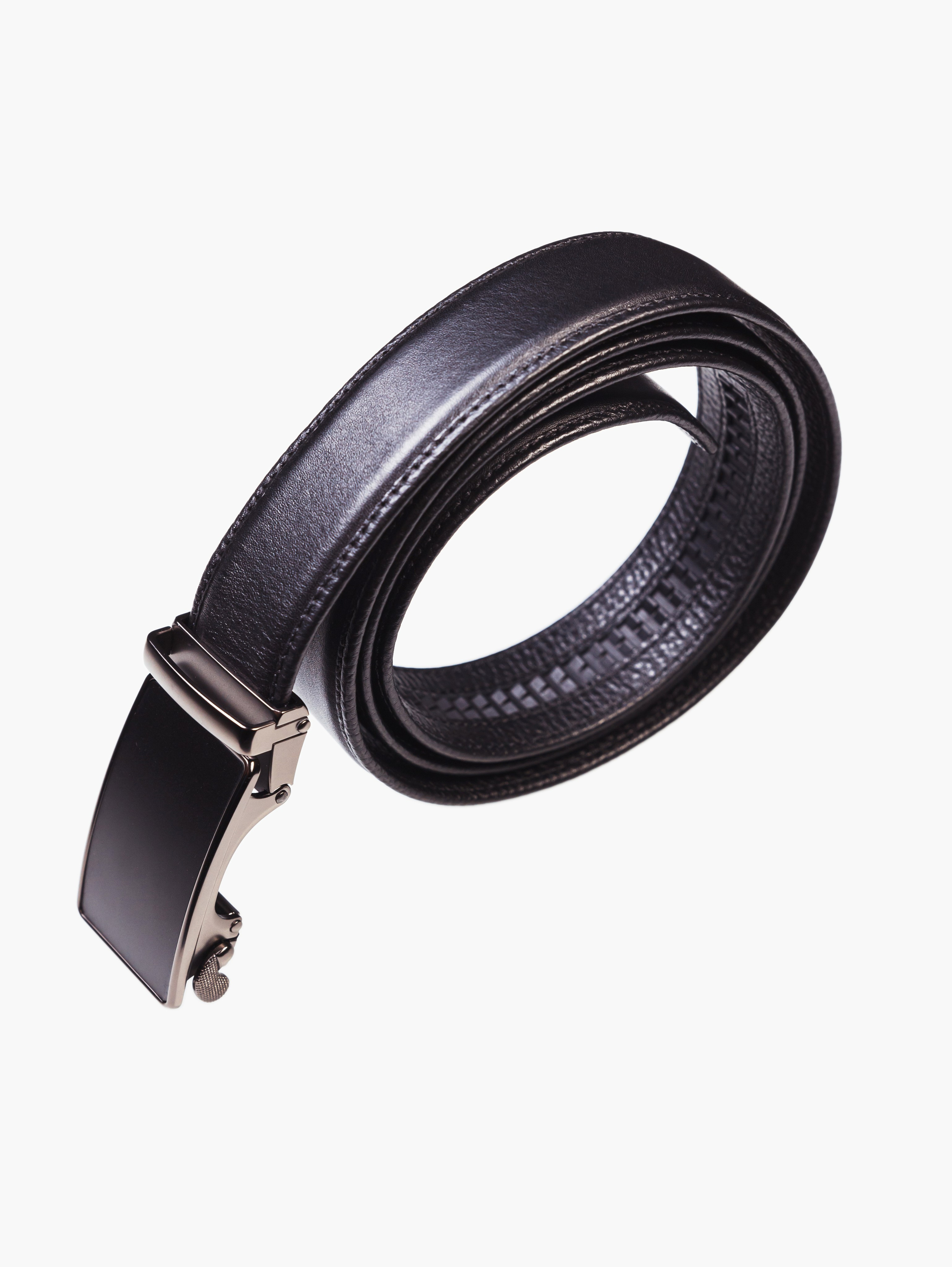 Предметная фотосъёмка — Ремни и пряжки