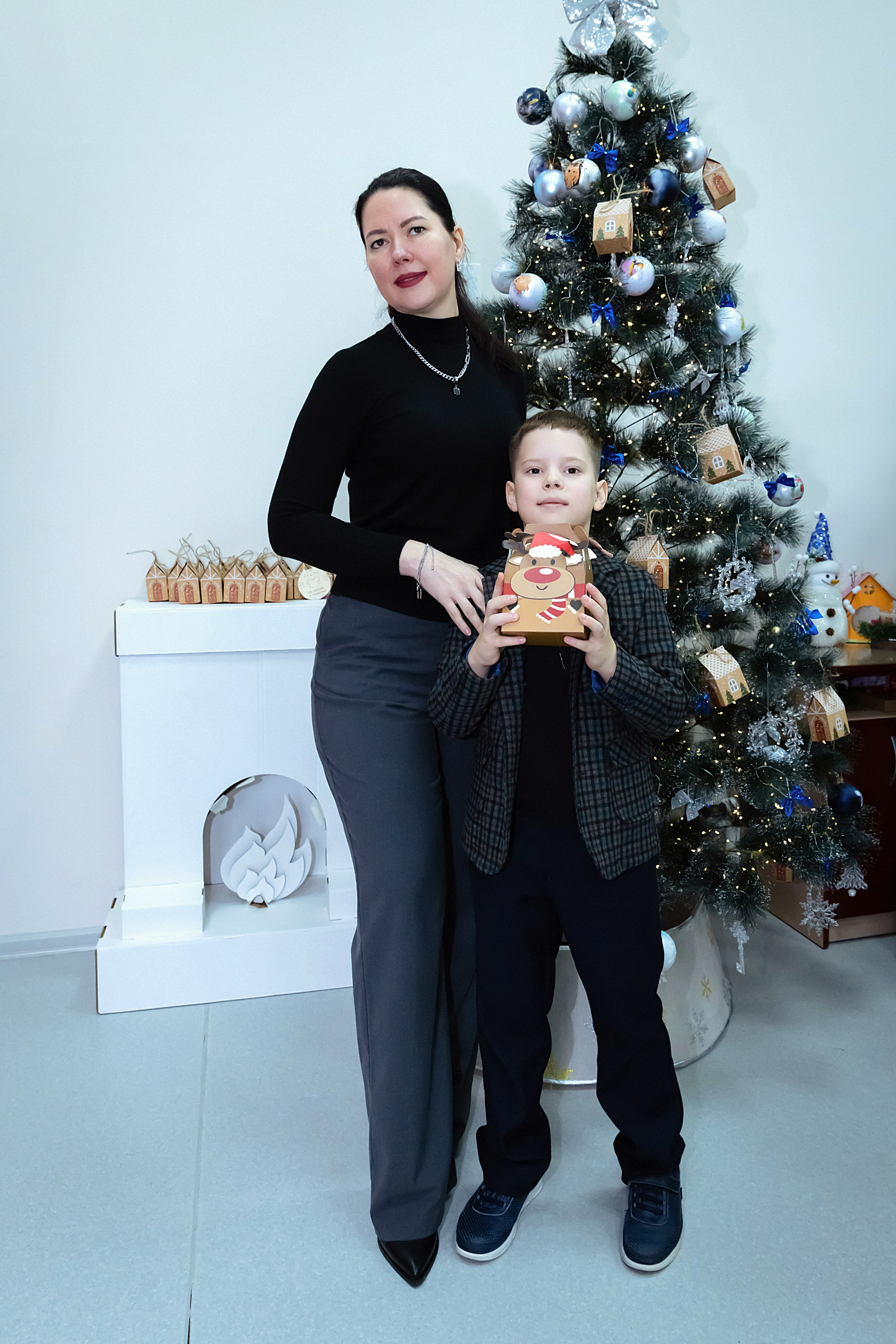 Новогодний праздник 1 В класс! Гимназия № 23. Фотограф и Видеограф в Краснодаре Юлия Солодченко