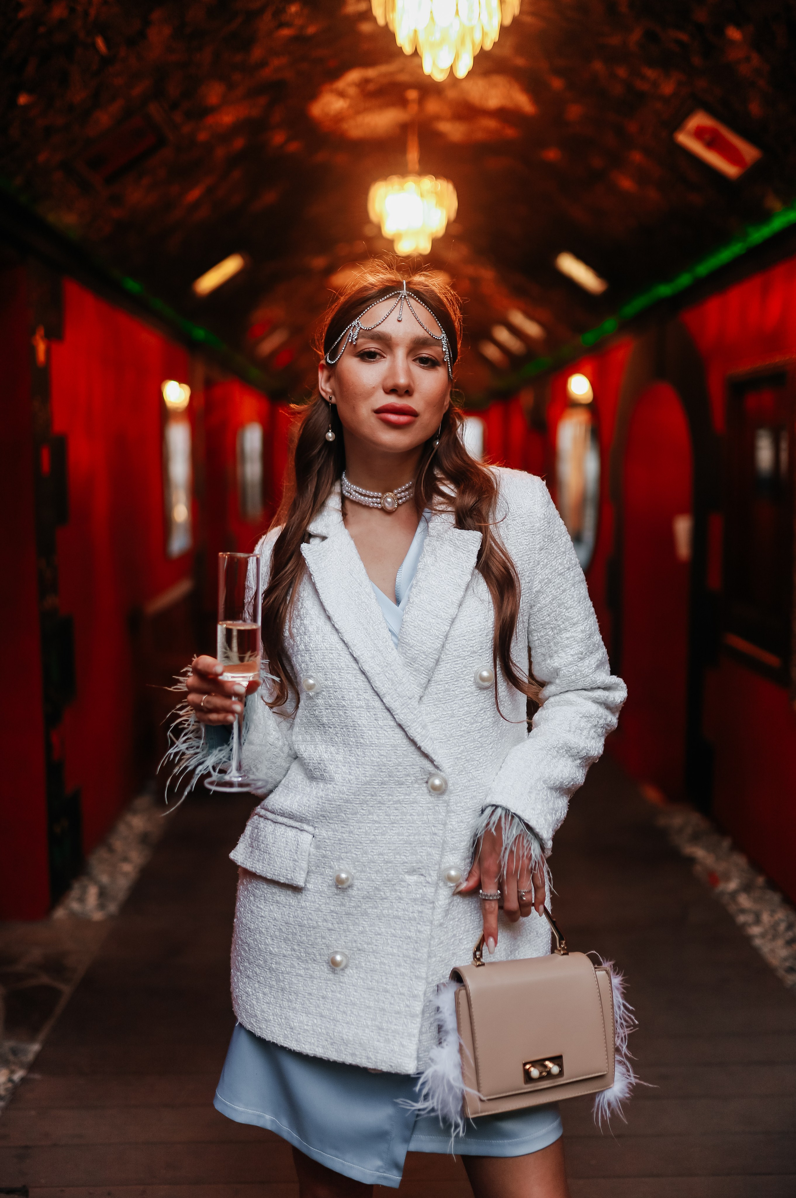 25.Диана и гости