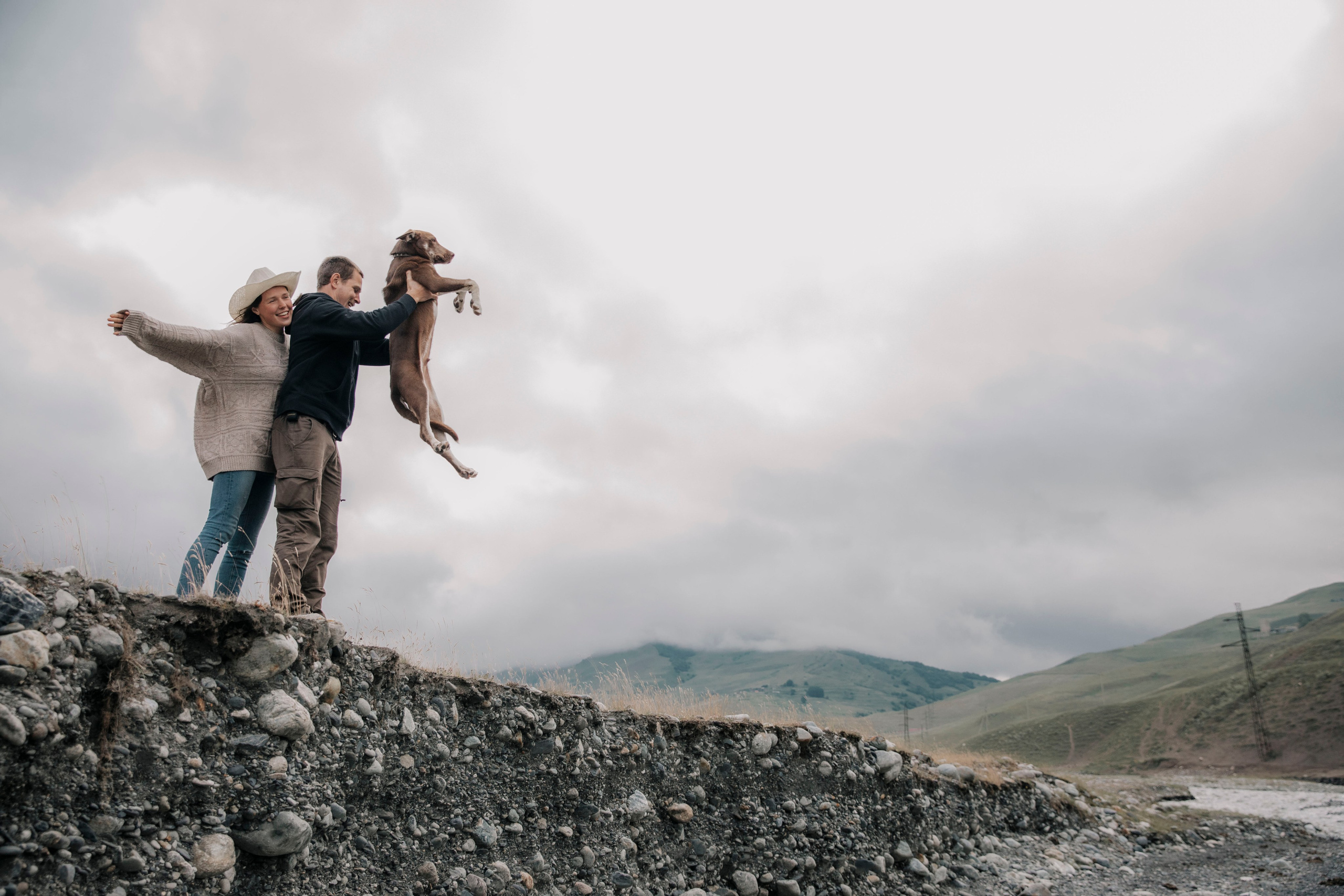 фотосессия для пары, лавстори, love story, съемка пары, парная съемка, парная фотосессия, фотосессия в горах, горы, парная съемка, фотосессия, фотограф Осколкова Ульяна