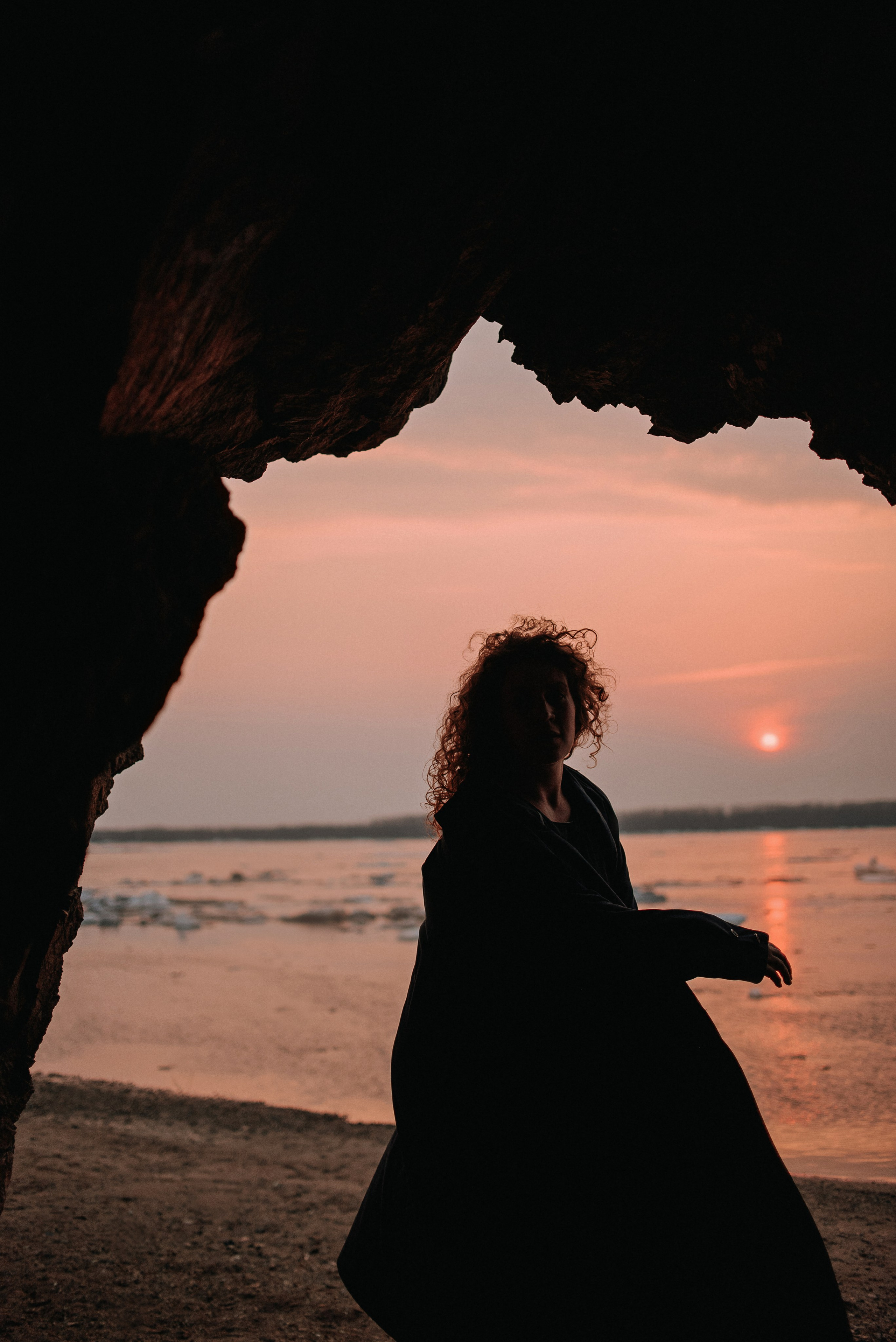 Прогулка: Ира и Гром весной. Портфолио