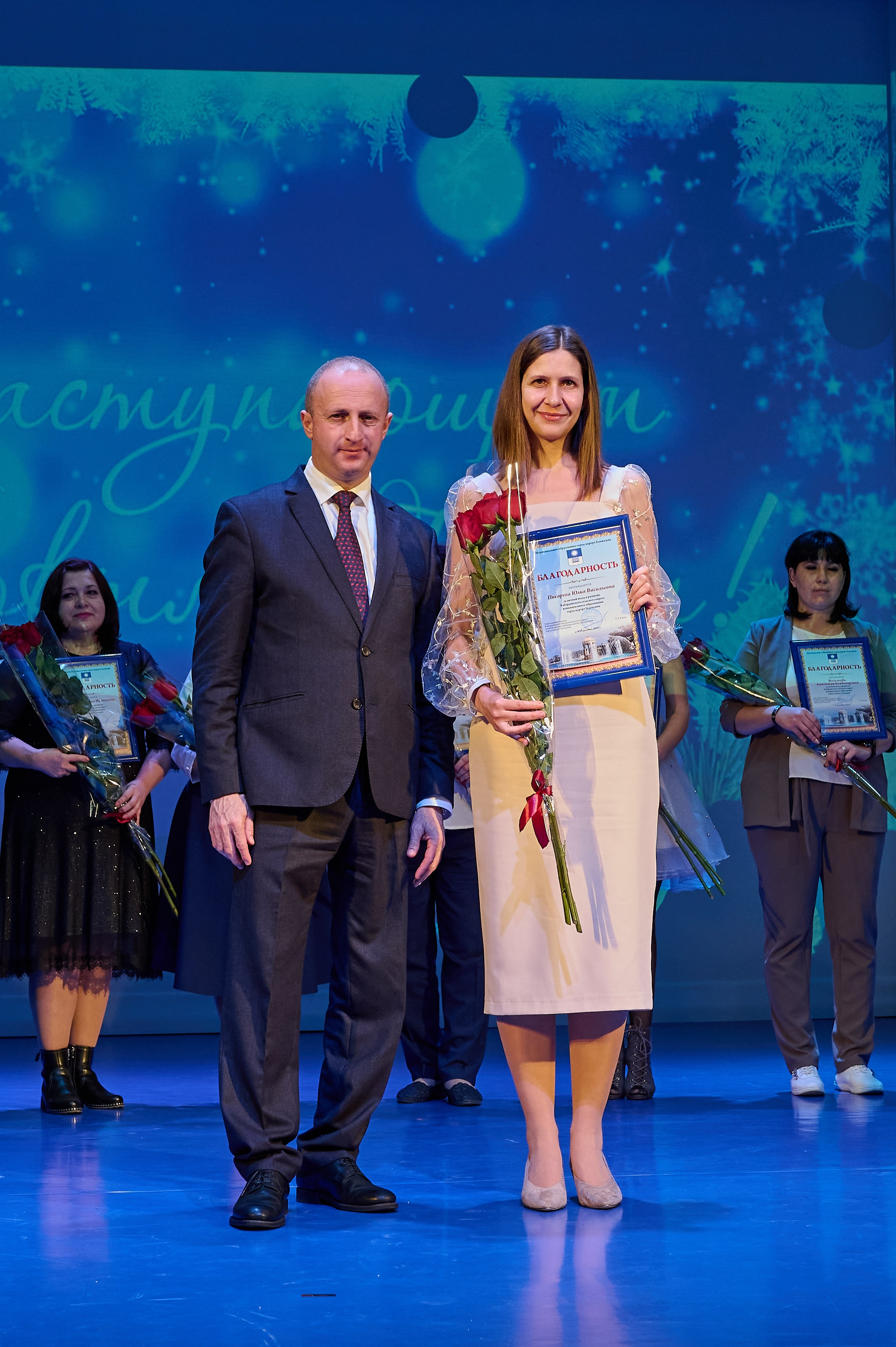 Концерт в ДК Марьина роща. Жизнь курорта Кабардинка в фотографиях