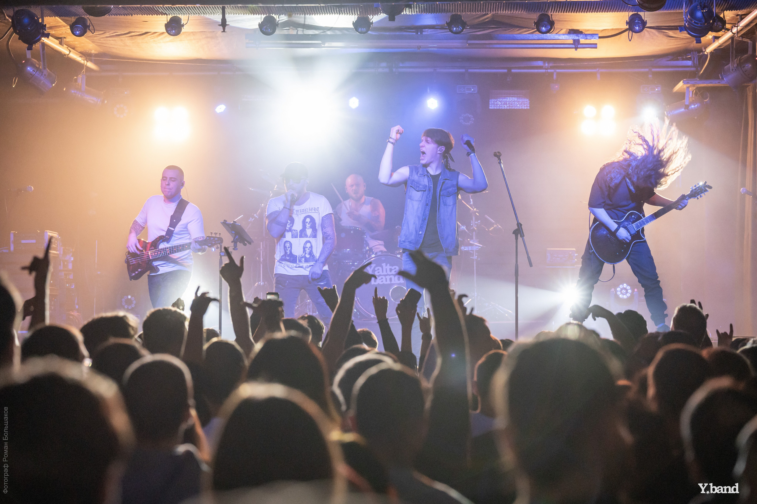 Клуб «Ялта». Фотограф в Калининграде Роман Большаков