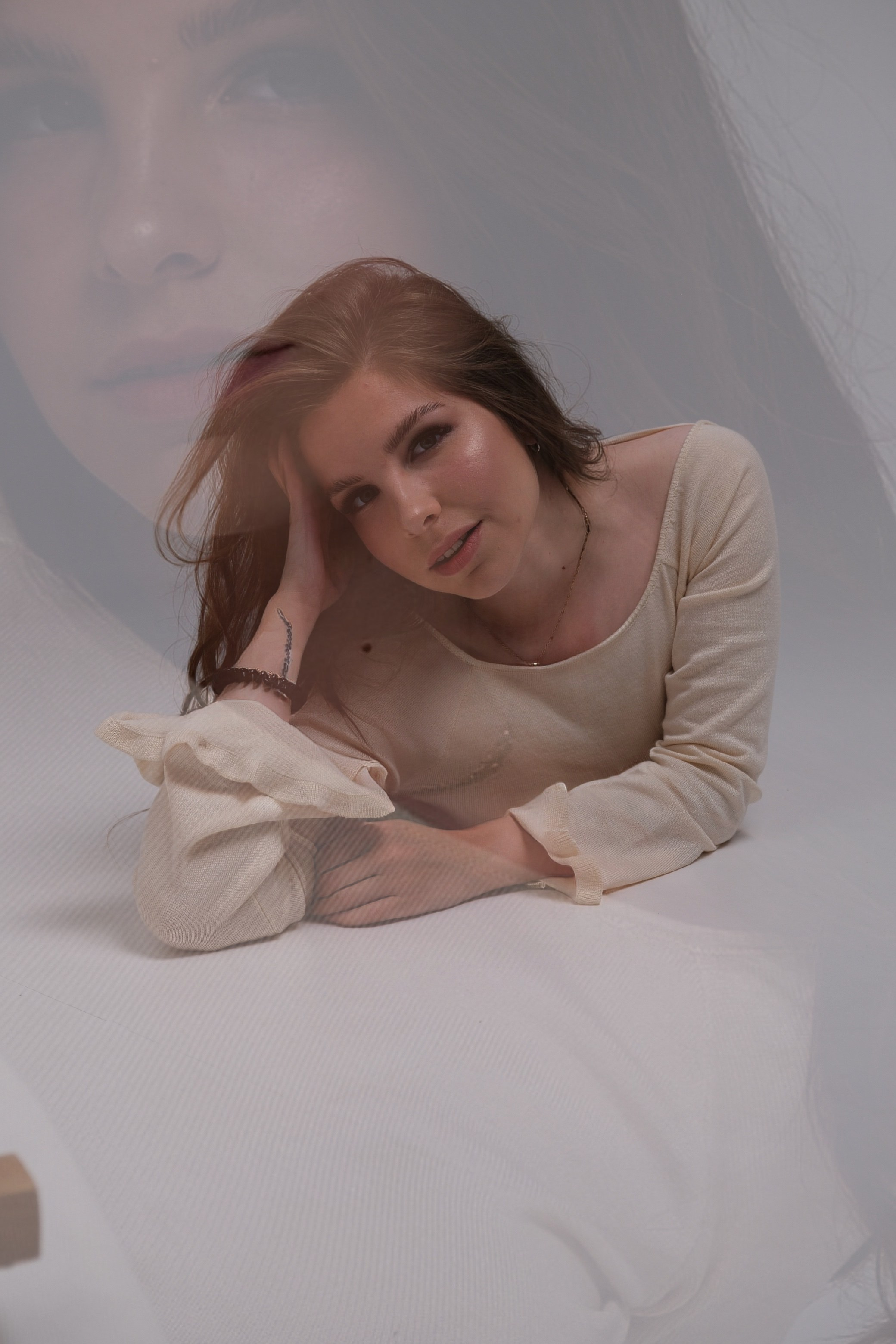 Фотосессия подруг. Фотограф на камеру и мобильная съемка в Казани Лидия