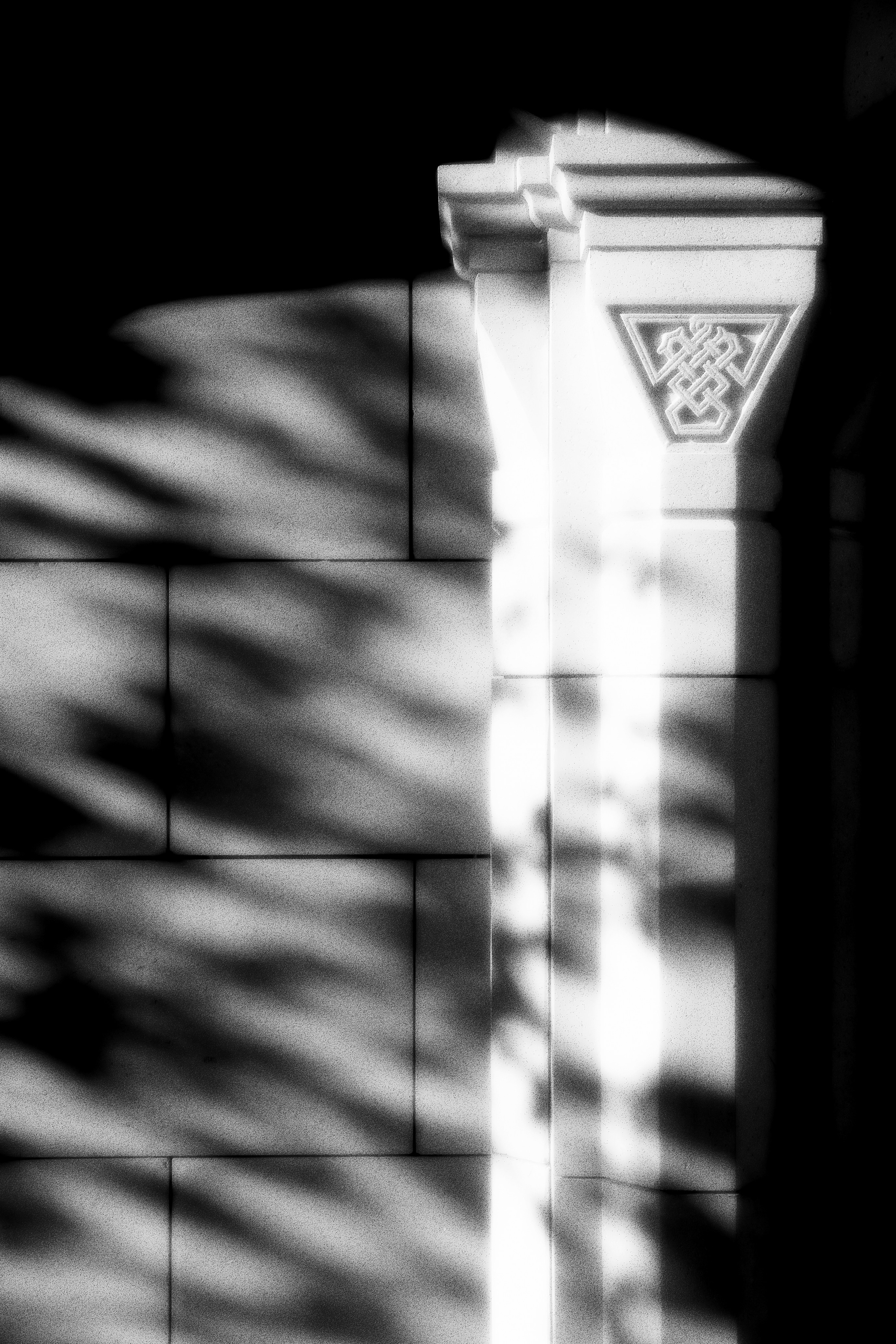 Reserved. Fashion Photographer Oxana Chernomorets