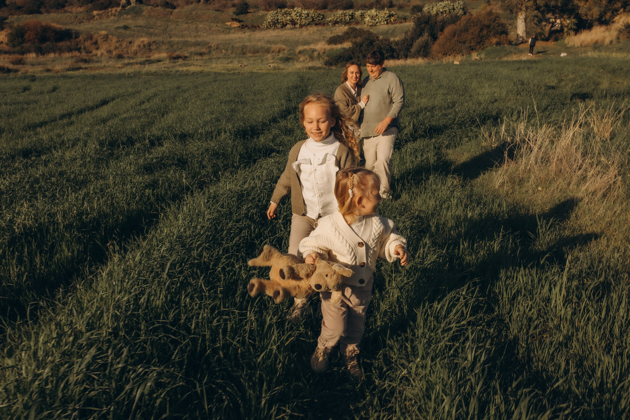 A warm afternoon in the field, just us and the time to be together. Katerina Nord | Wedding and Couple Photographer in Germany and Europe