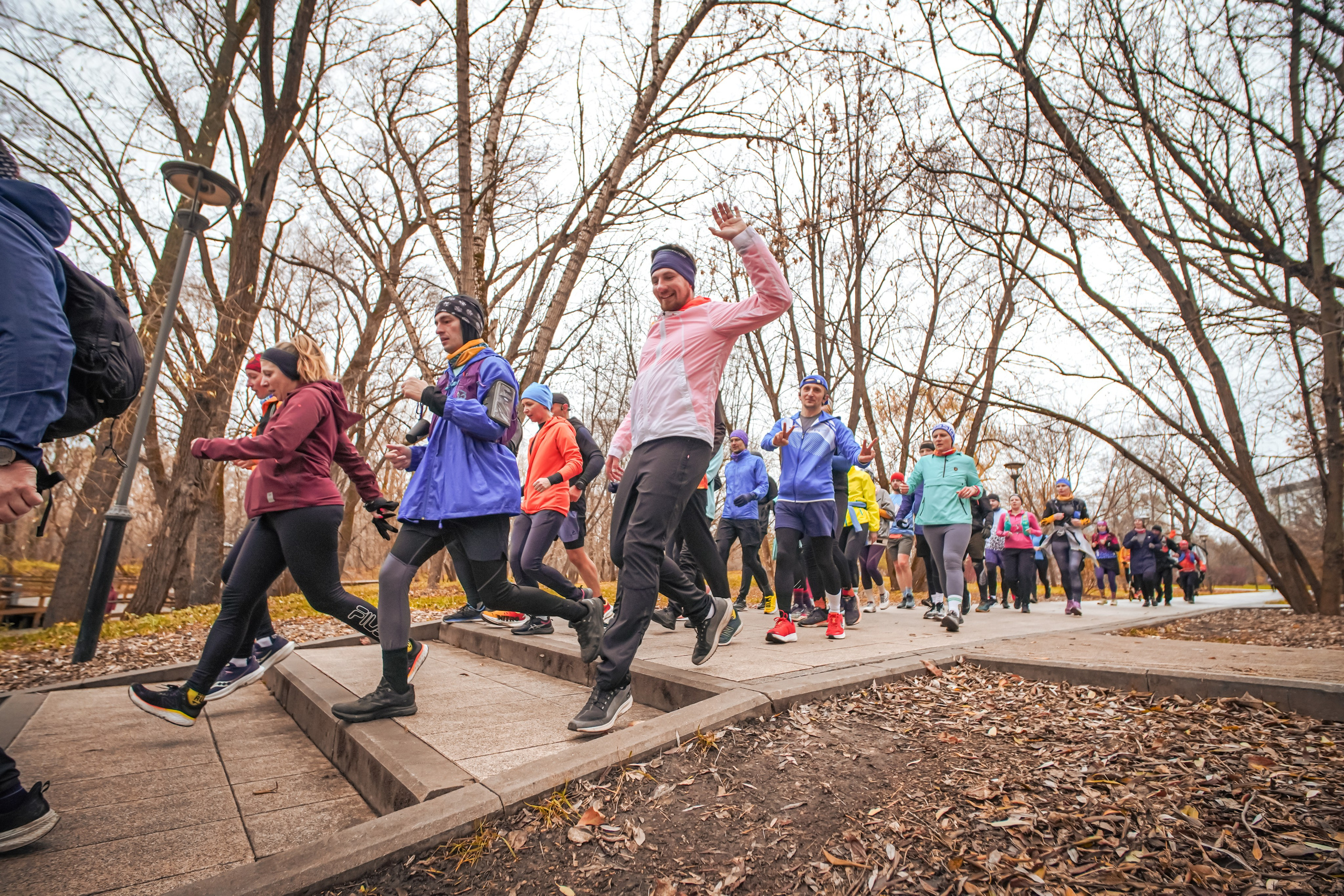 #марафонудома #яuzarun 2024 2-я петля, группа 6:30. Роман Капилюшов. Бег. Фото. Видео. г. Люберцы
