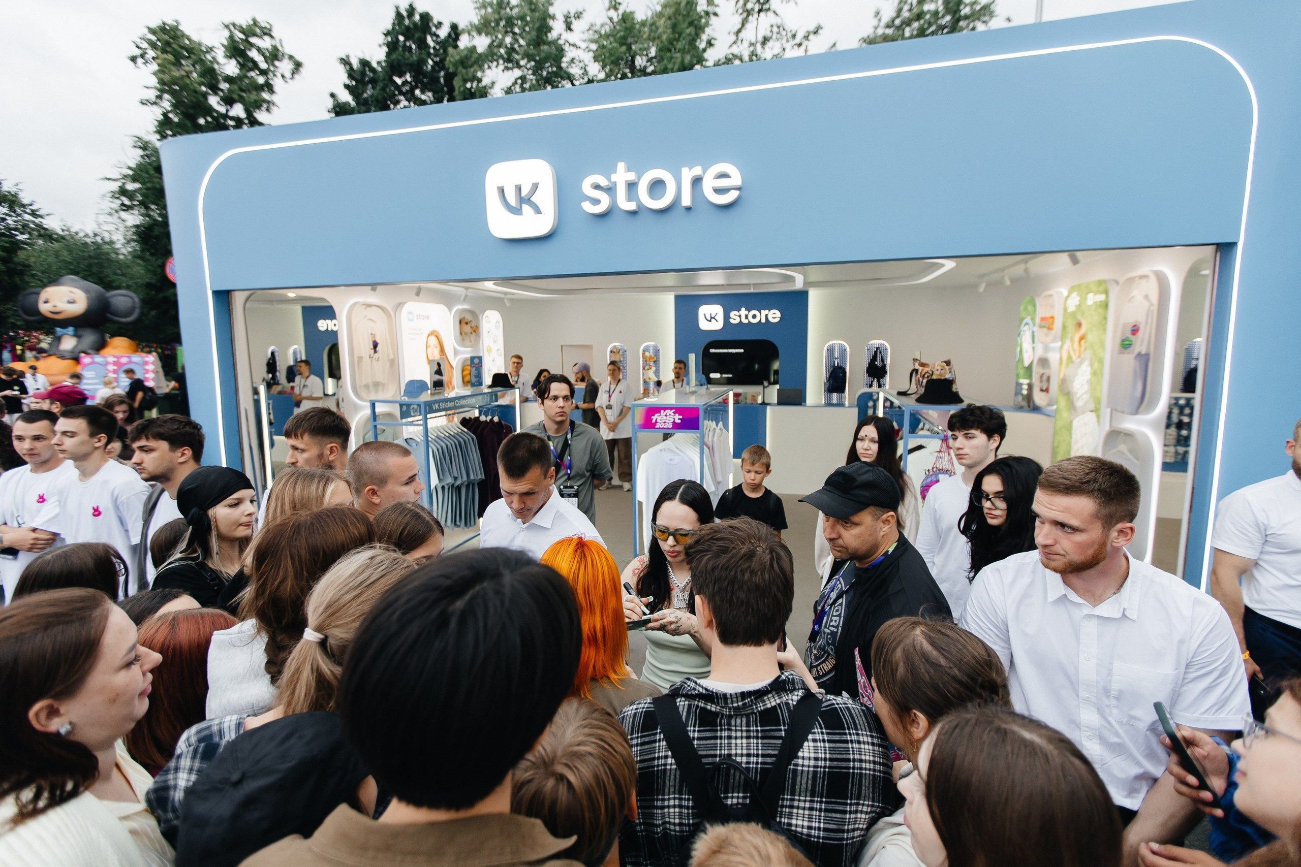 VK FEST |VK STORE | МОСКВА, 2025. Five Media — репортажный фотограф Москва | Мск