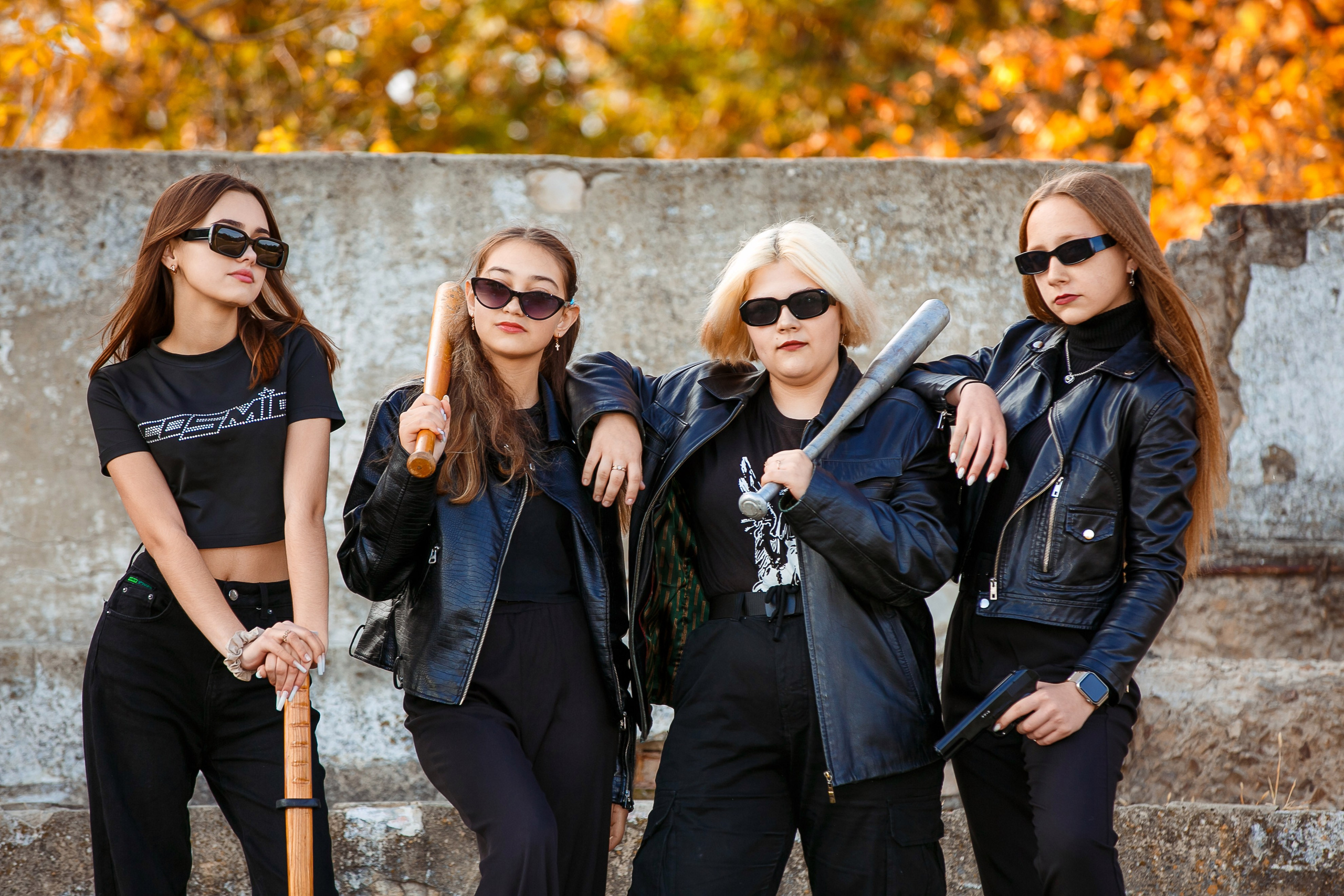 ЛЮДИ В ЧЕРНОМ. Выпускные альбомы в Донецке и ДНР. Фотограф Донецк и ДНР