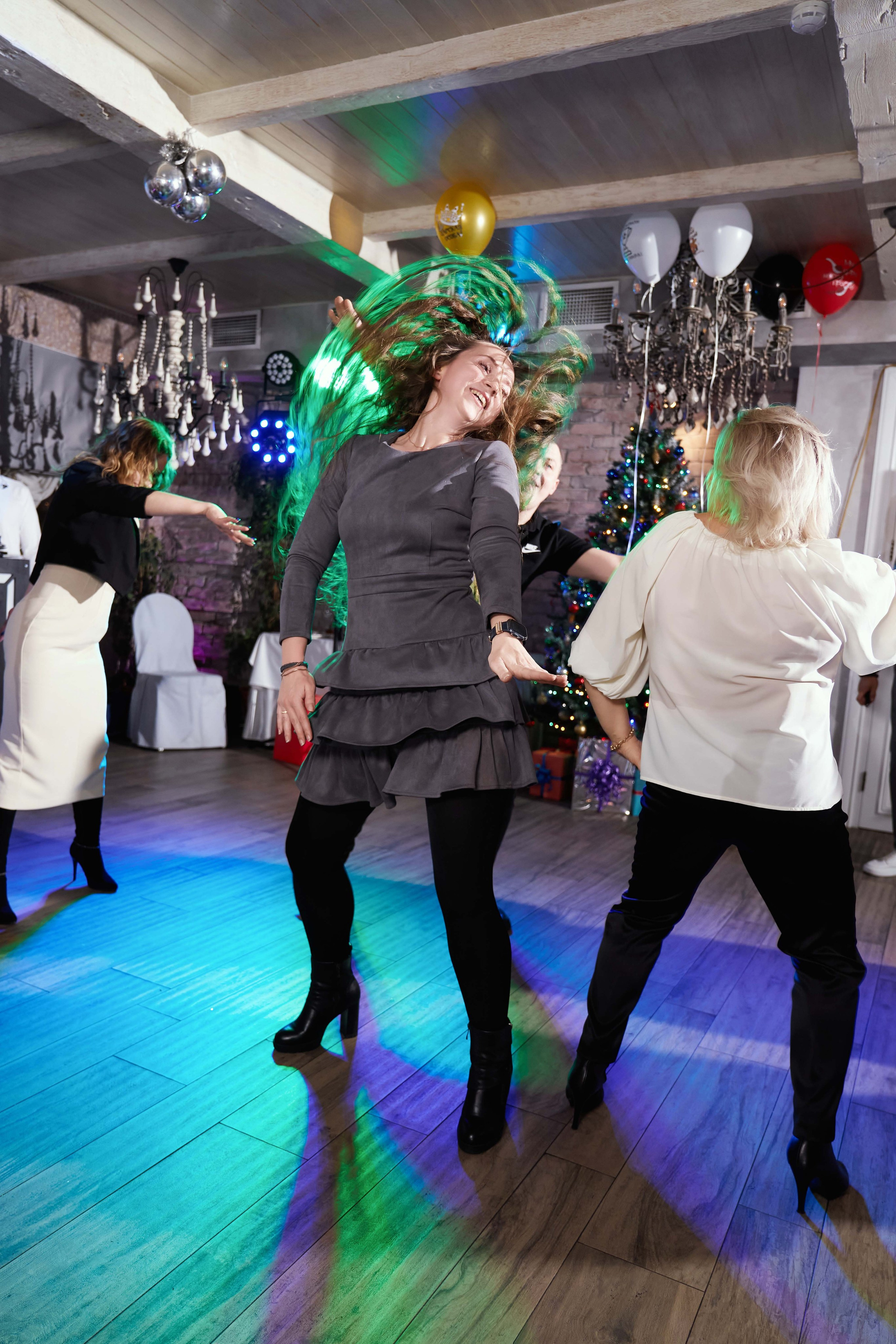 Репортажная фотосъёмка юбилея 45 лет в ресторане Стравинская гавань